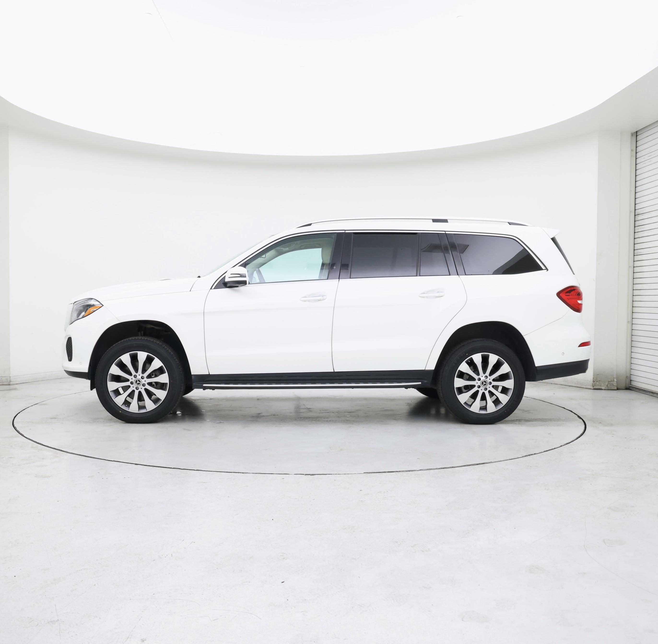 Thumbnail: 2018 Mercedes-Benz GLS - 3