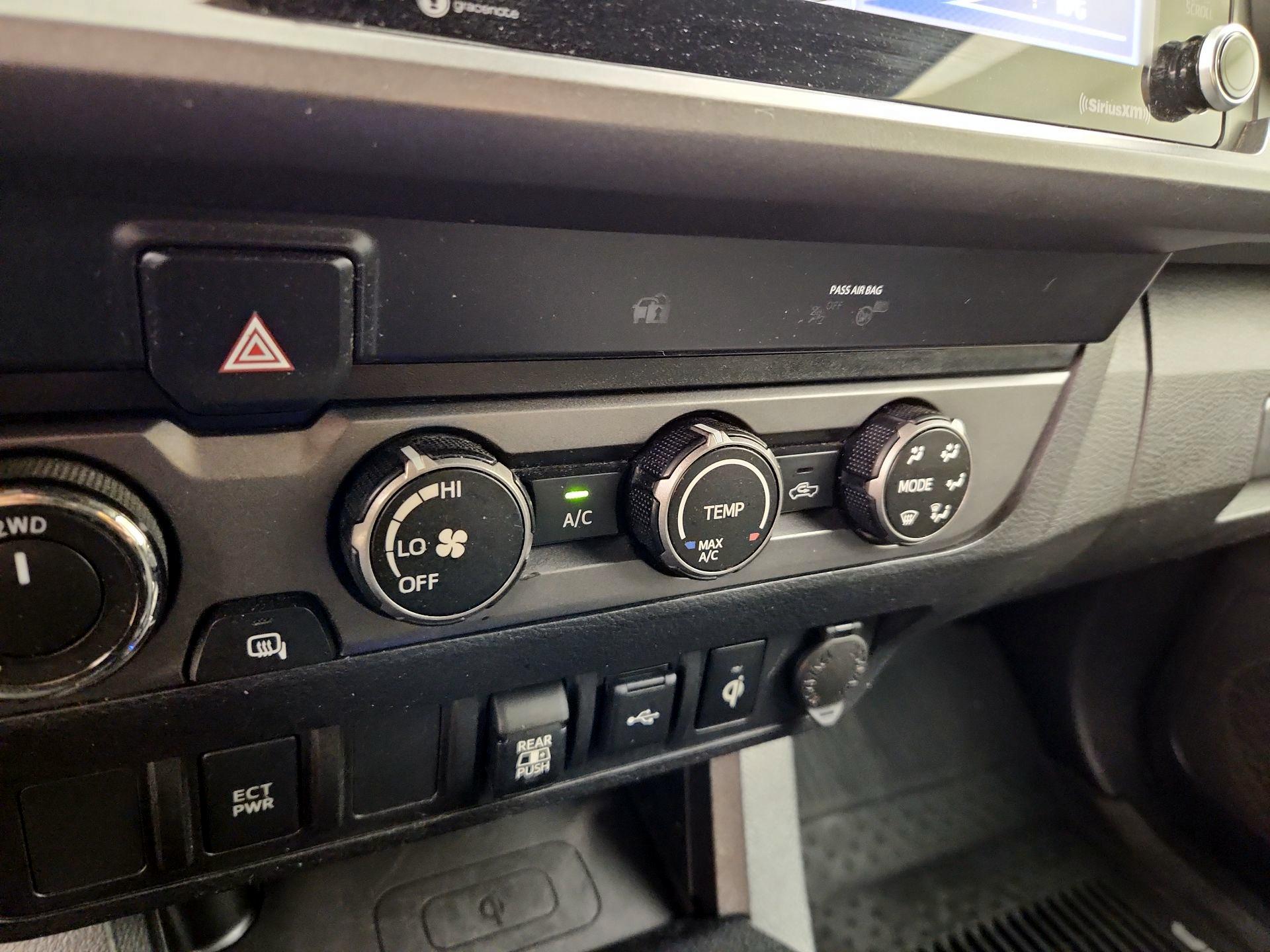 Thumbnail: 2020 Toyota Tacoma - 16