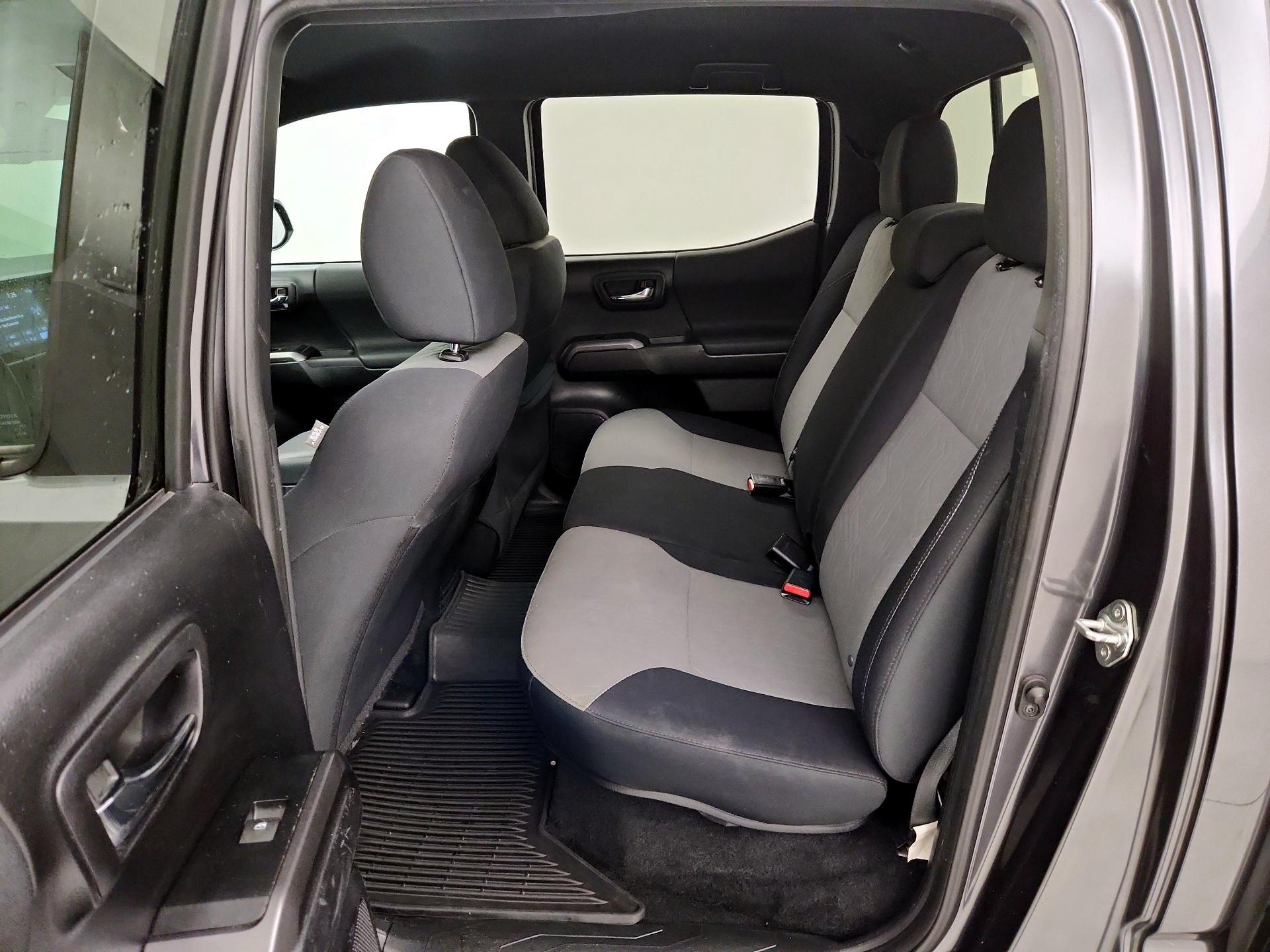 Thumbnail: 2020 Toyota Tacoma - 19