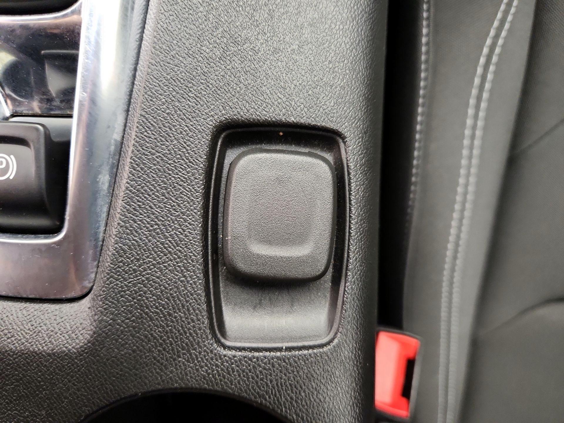 Thumbnail: 2023 Chevrolet Camaro - 17