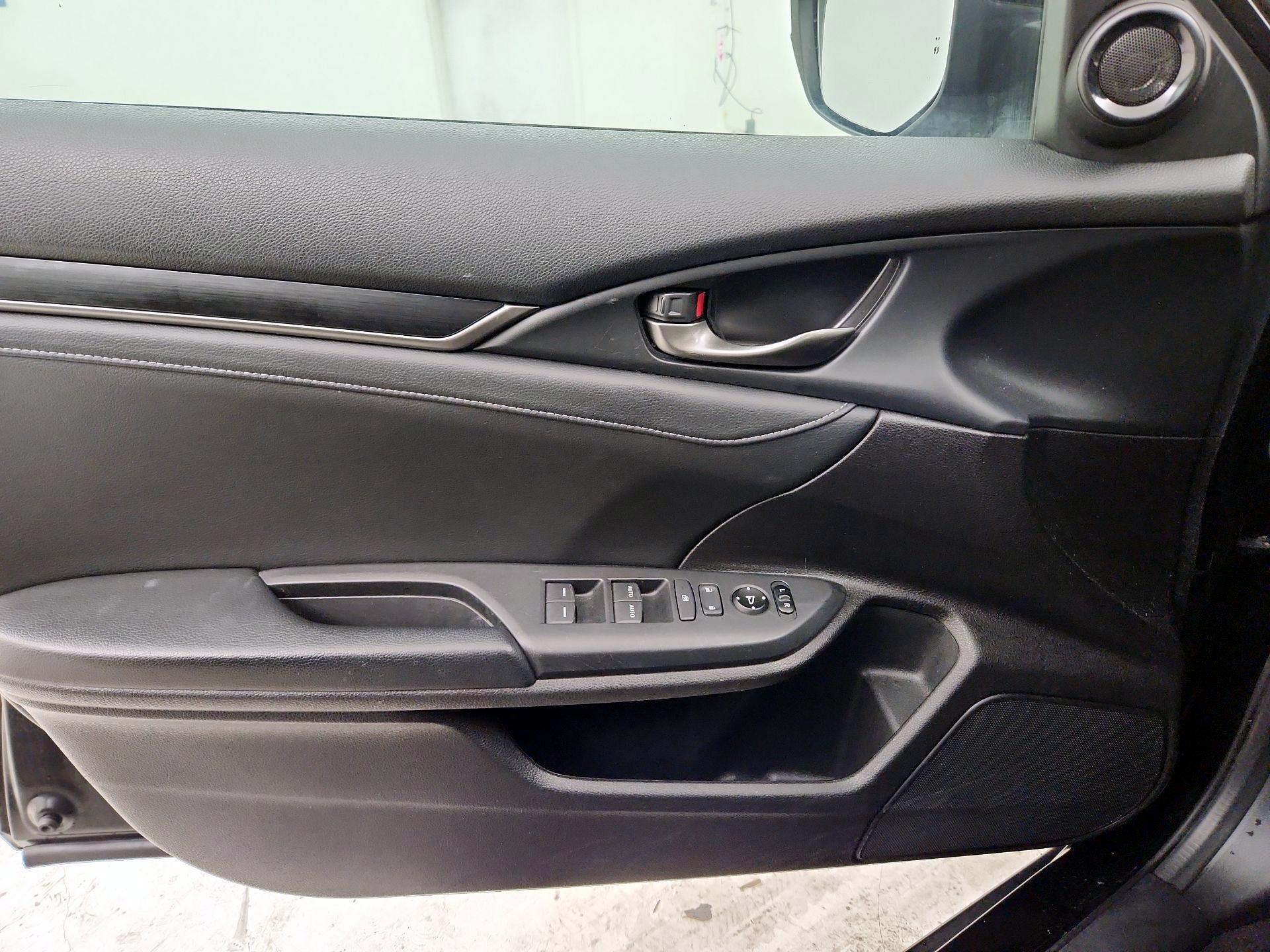 Thumbnail: 2020 Honda Civic - 12