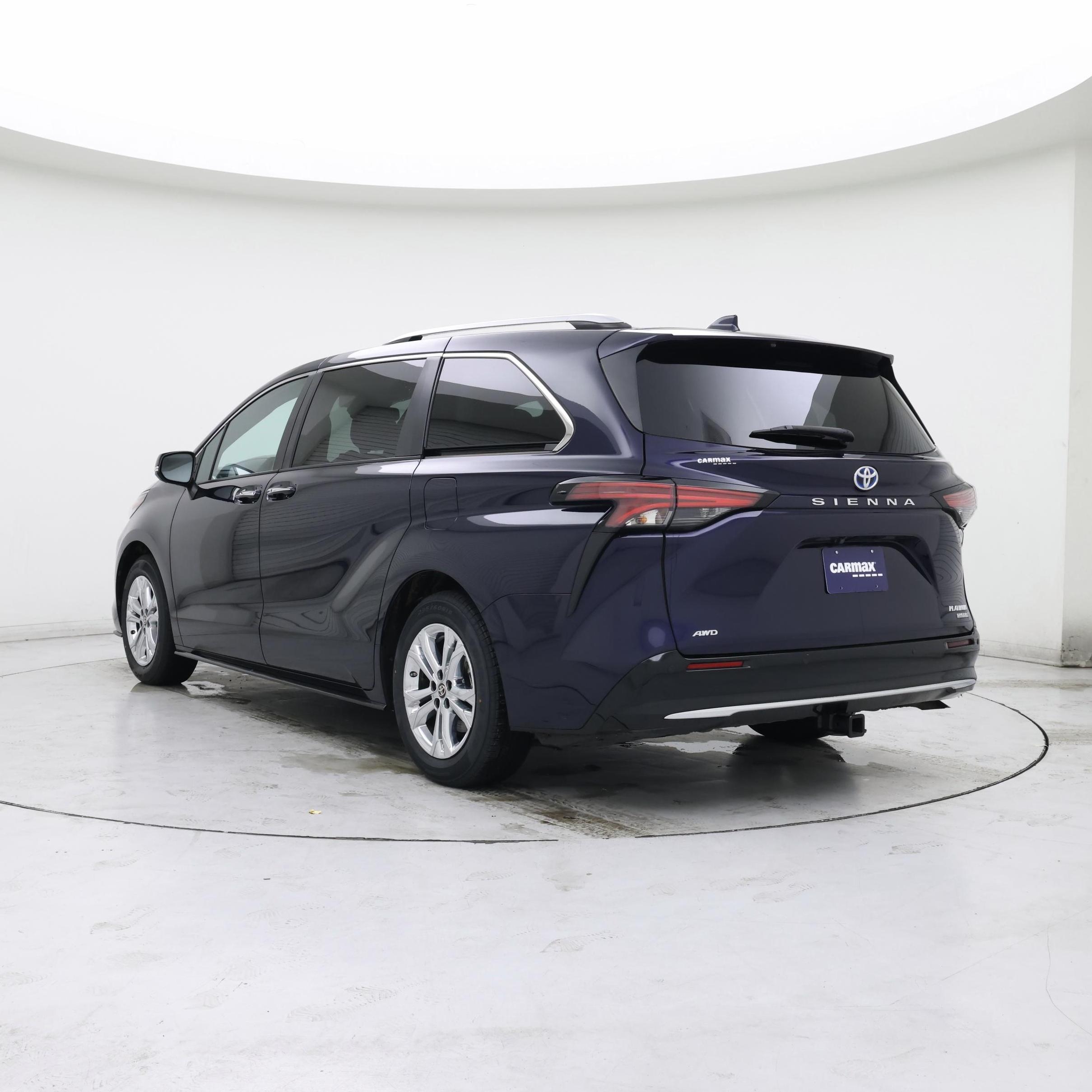 Thumbnail: 2022 Toyota Sienna - 2