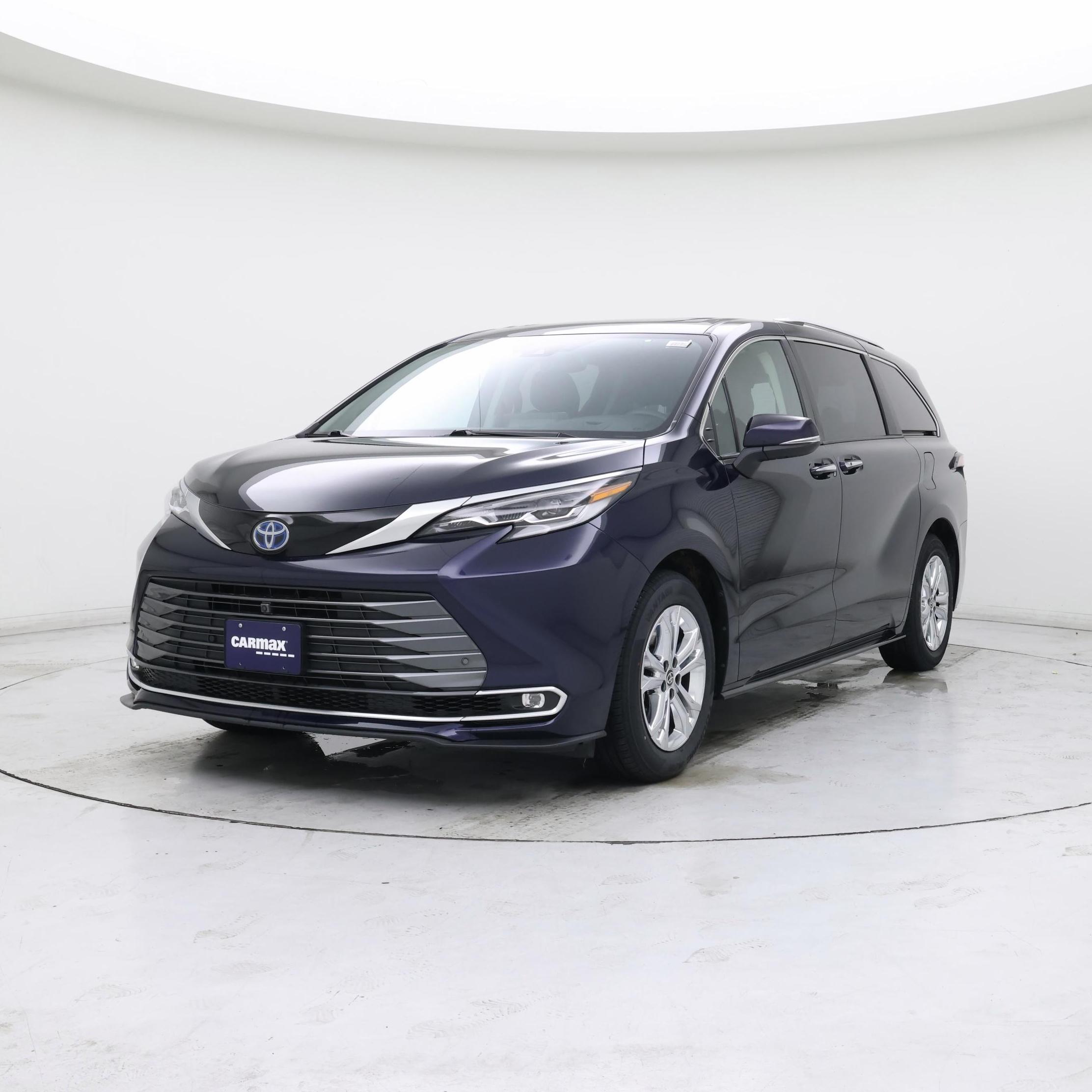 Thumbnail: 2022 Toyota Sienna - 4