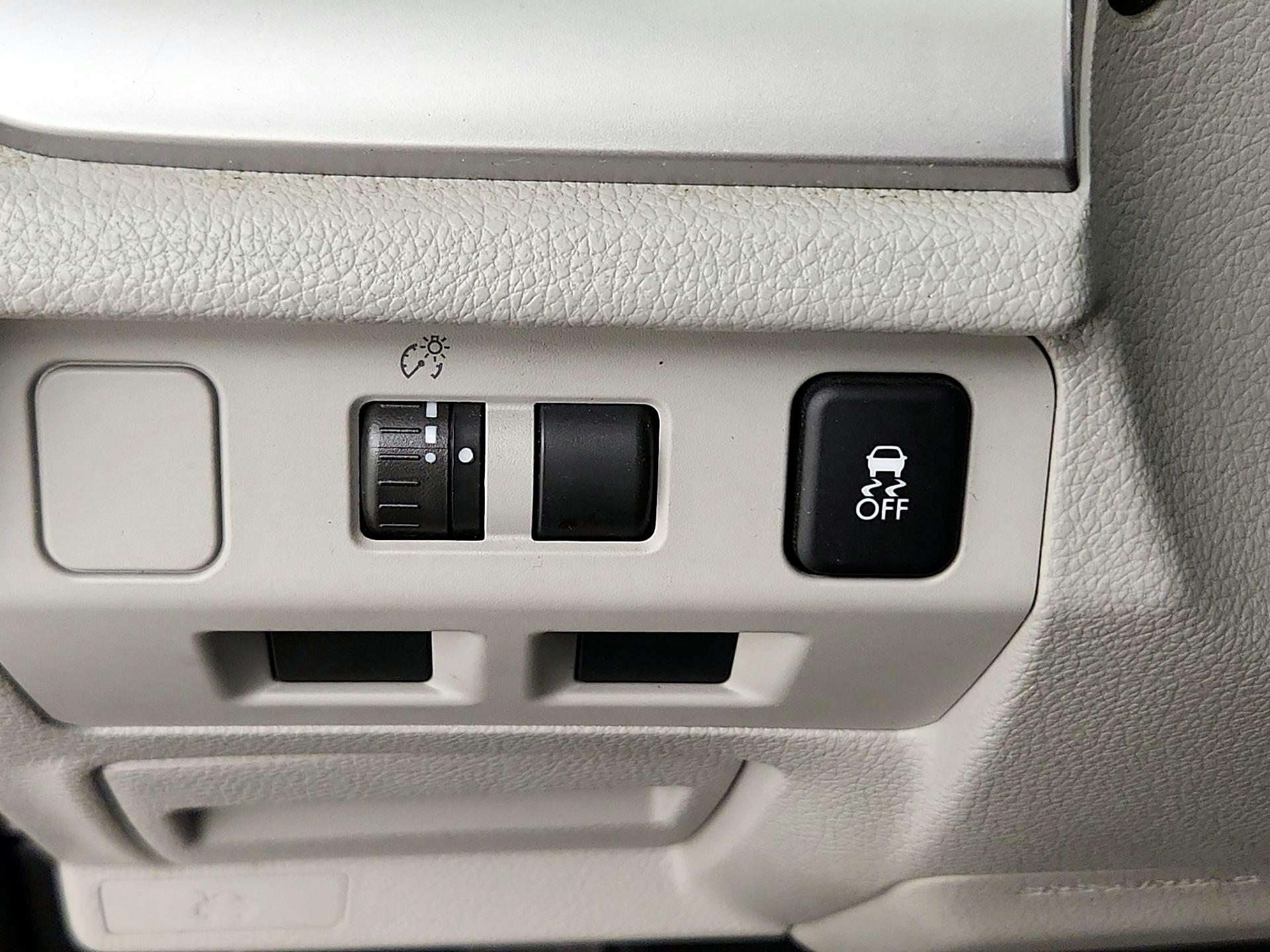 Thumbnail: 2014 Subaru Forester - 13