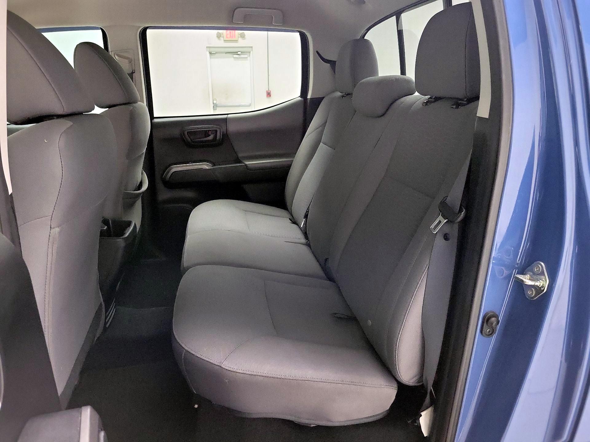 Thumbnail: 2019 Toyota Tacoma - 19