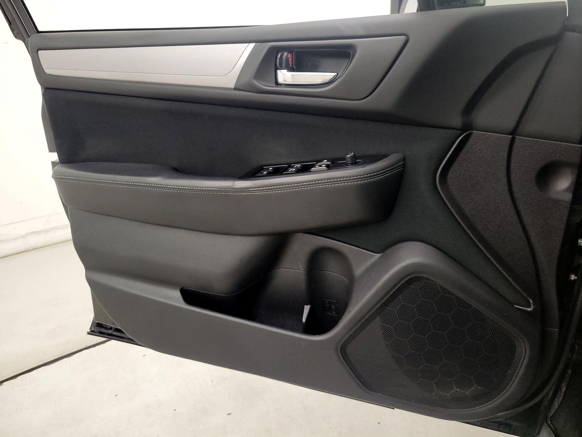 Thumbnail: 2017 Subaru Outback - 12