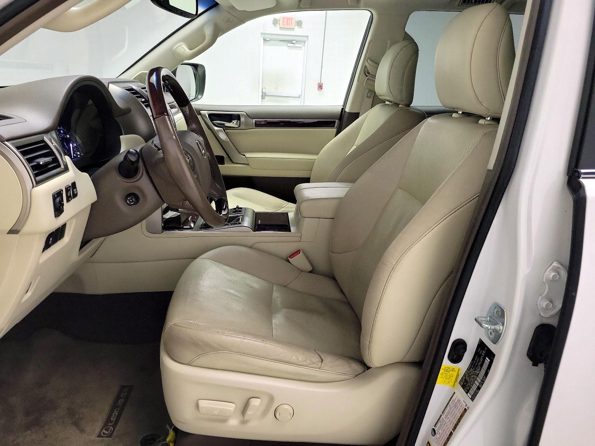 Thumbnail: 2018 Lexus GX - 11