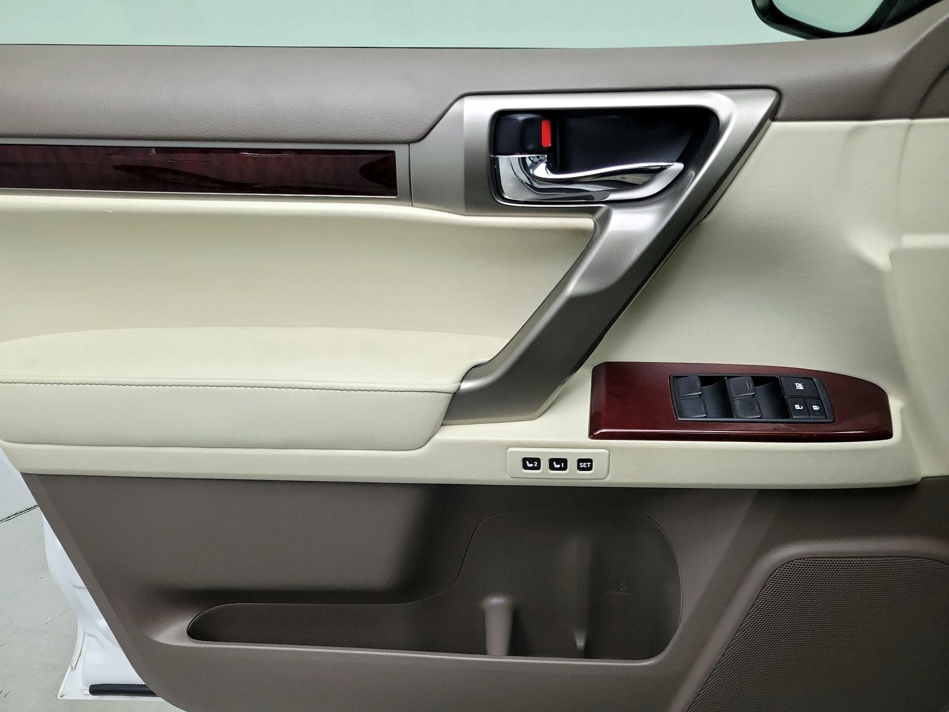 Thumbnail: 2018 Lexus GX - 12