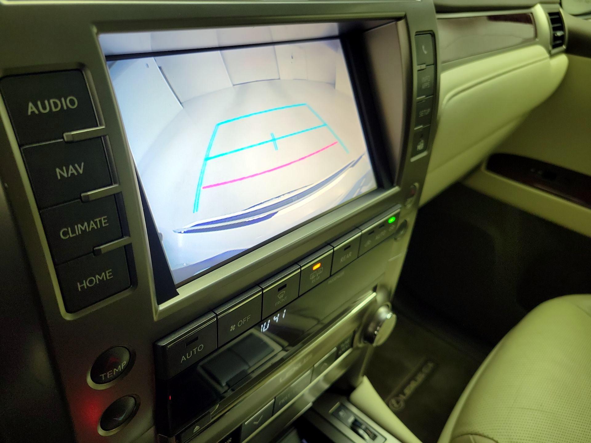 Thumbnail: 2018 Lexus GX - 15