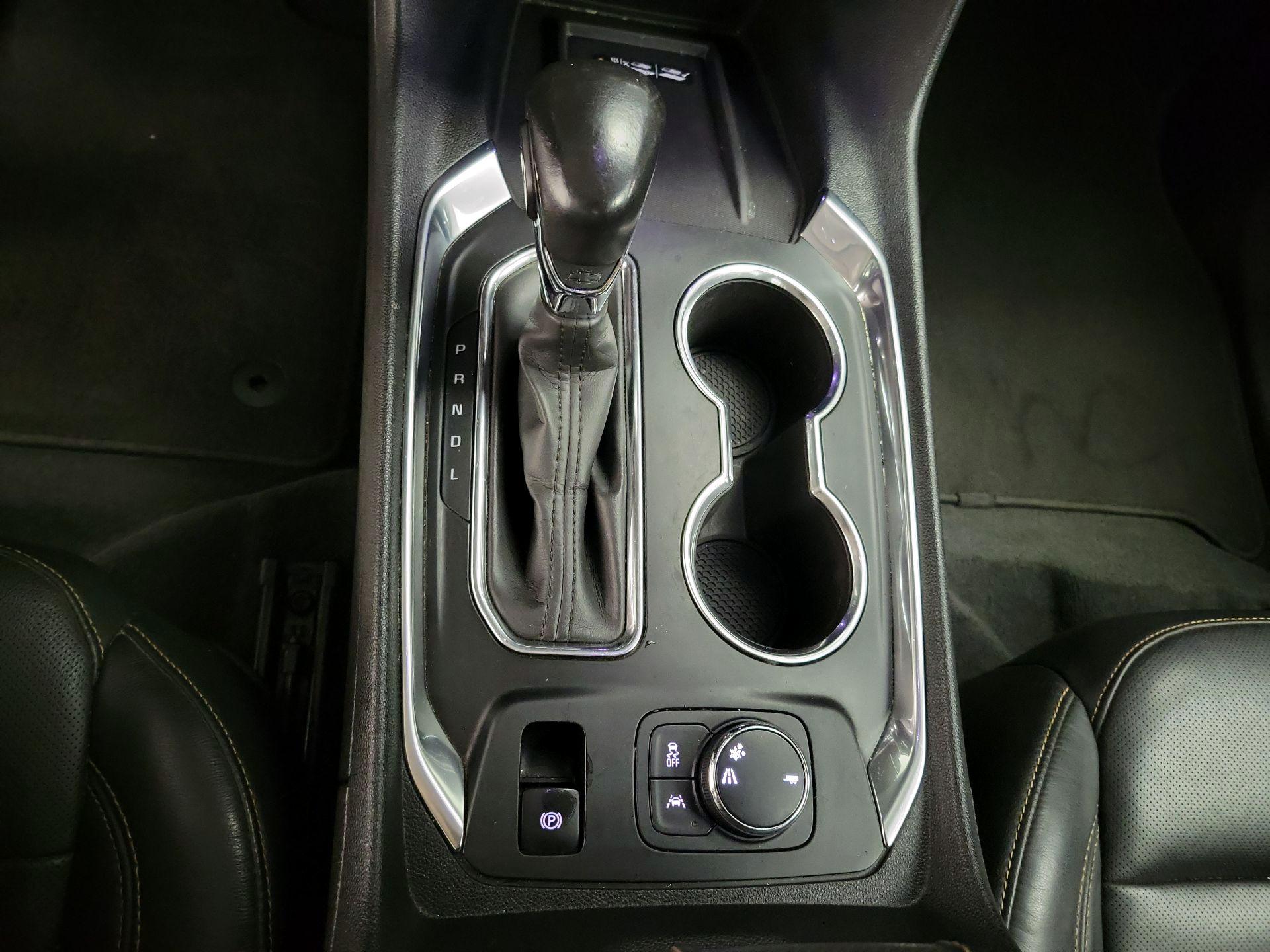 Thumbnail: 2021 Chevrolet Traverse - 18