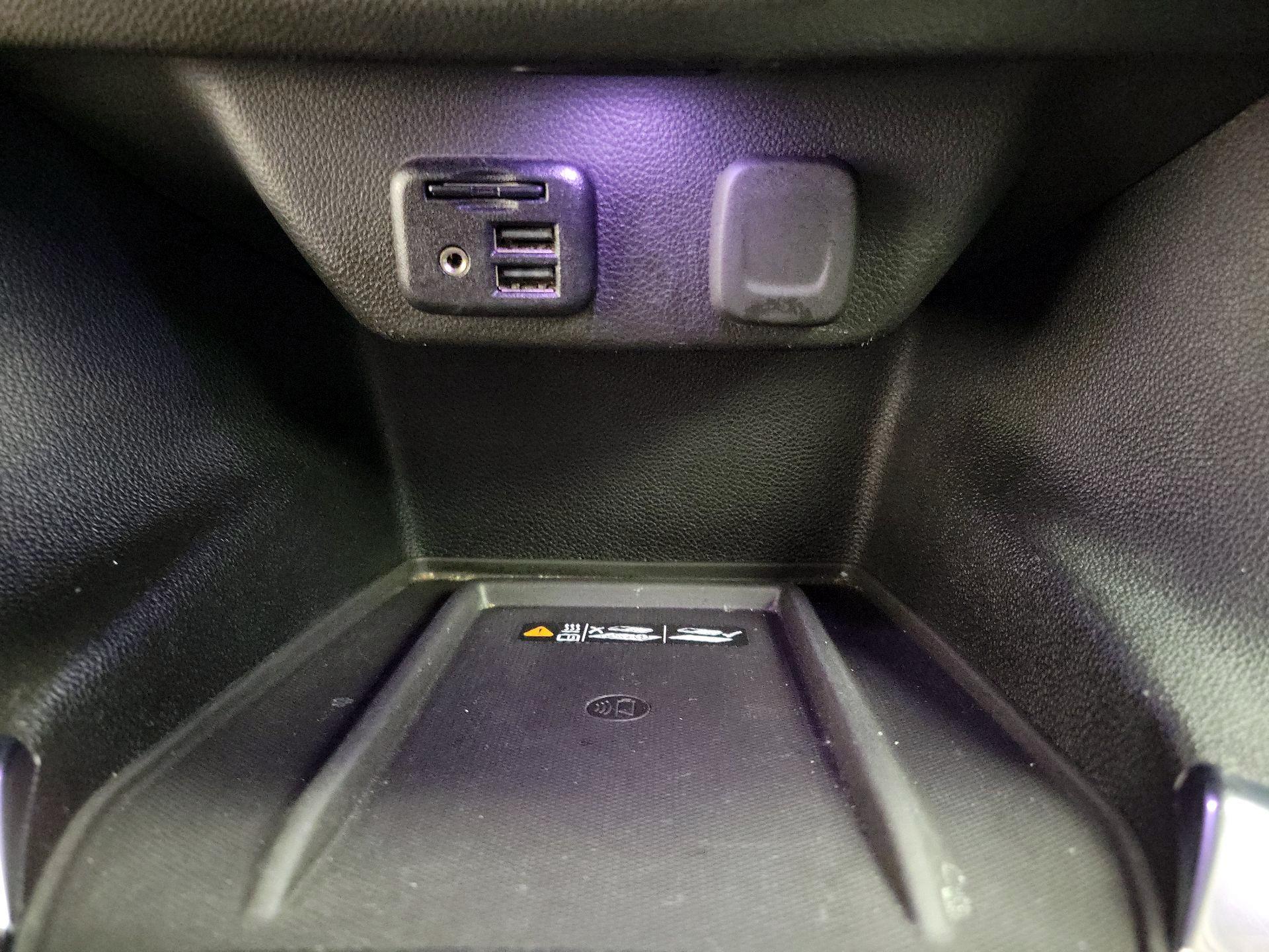 Thumbnail: 2021 Chevrolet Traverse - 19