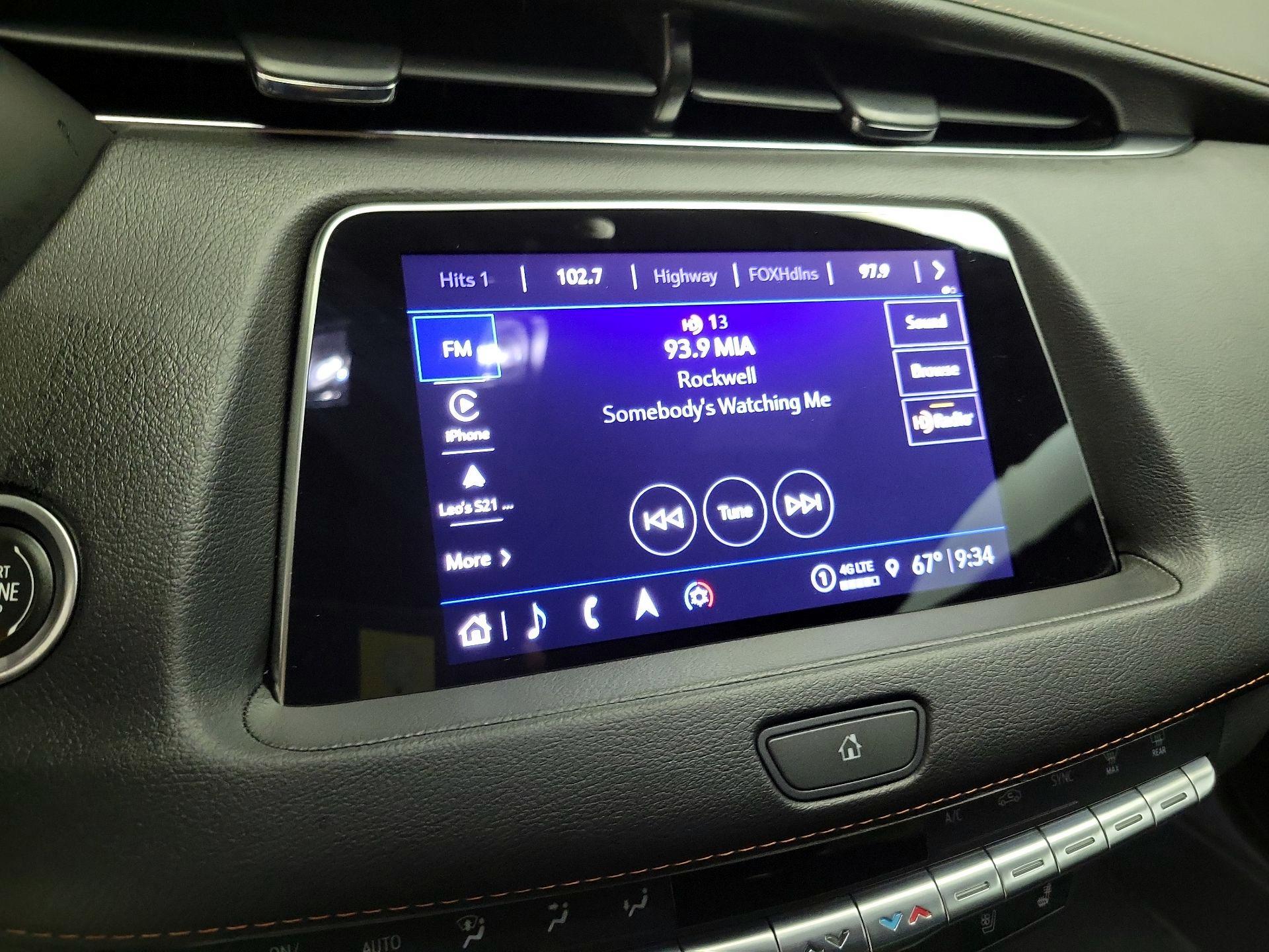 Thumbnail: 2023 Cadillac XT4 - 15