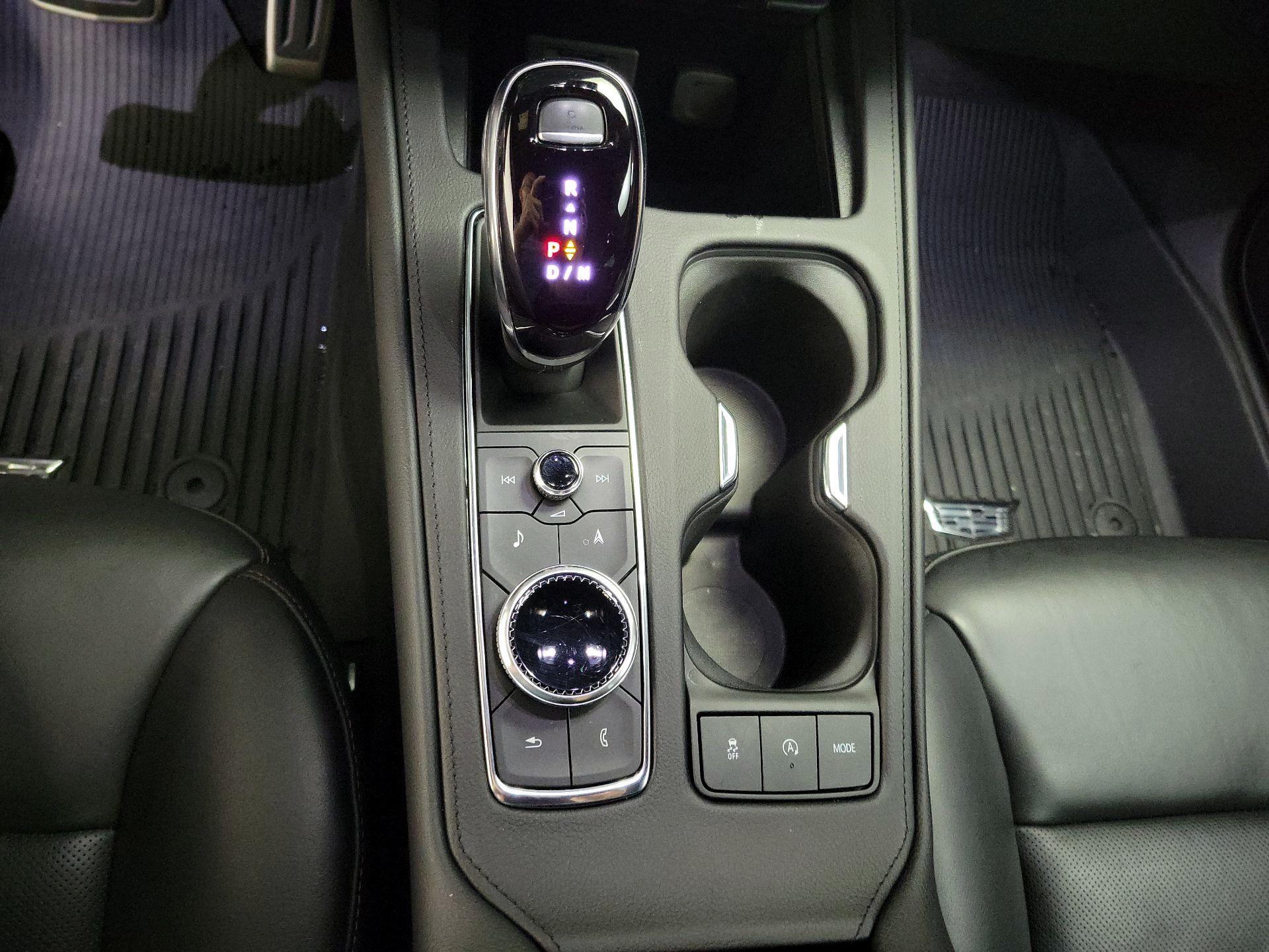 Thumbnail: 2023 Cadillac XT4 - 18