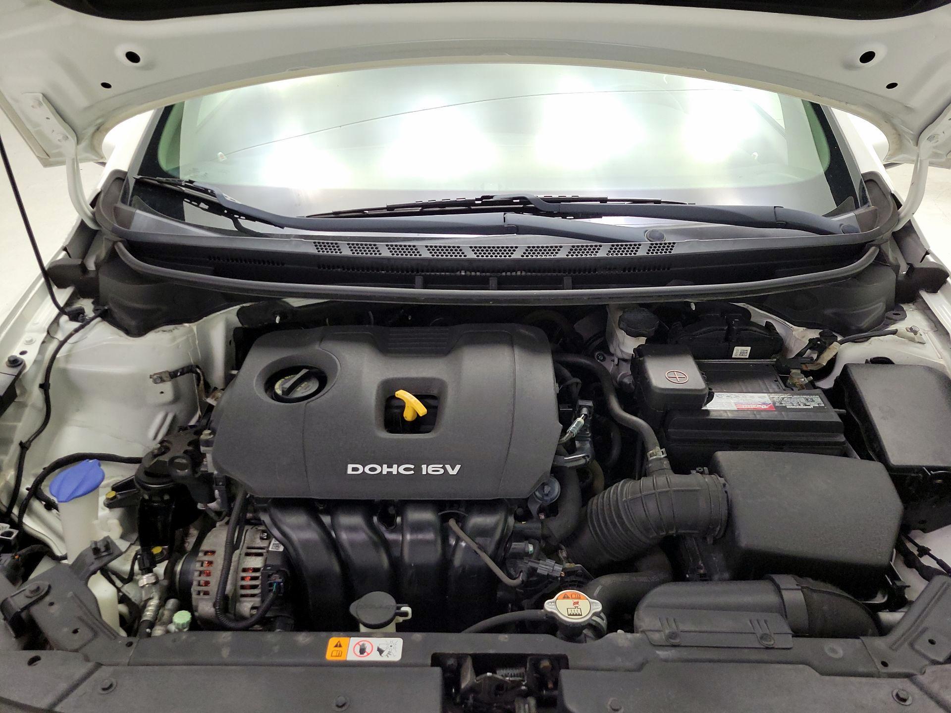 Thumbnail: 2018 Kia Forte - 18