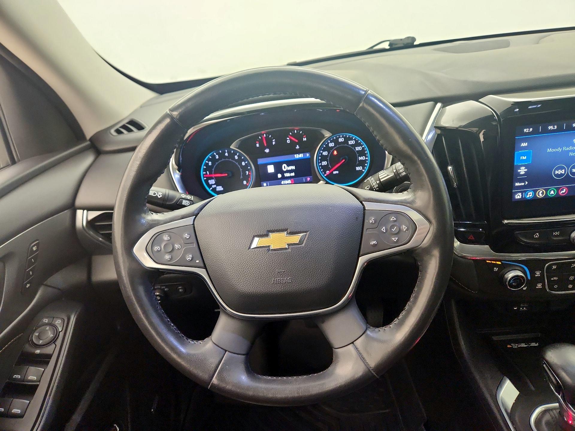 Thumbnail: 2021 Chevrolet Traverse - 10