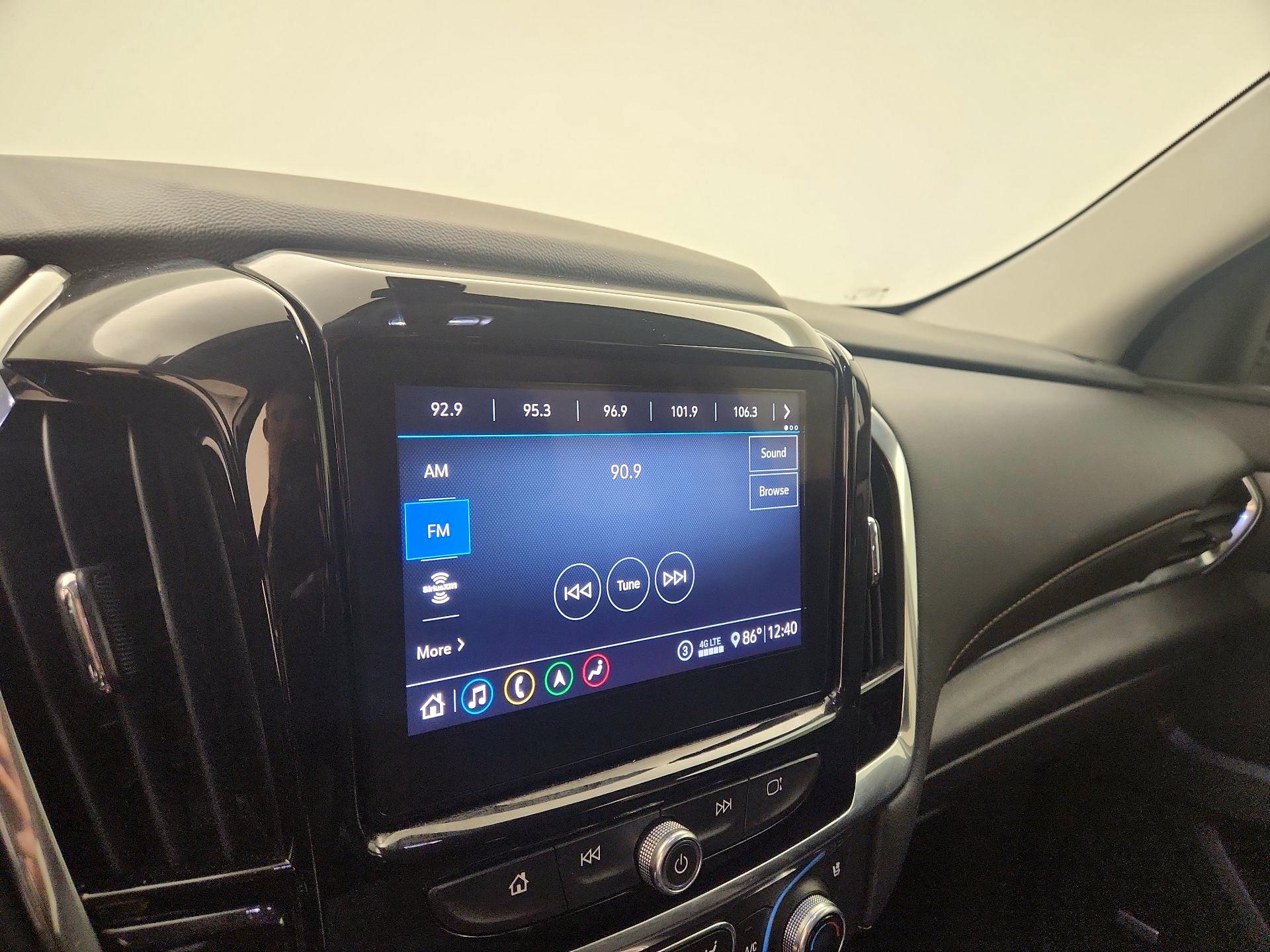 Thumbnail: 2021 Chevrolet Traverse - 15