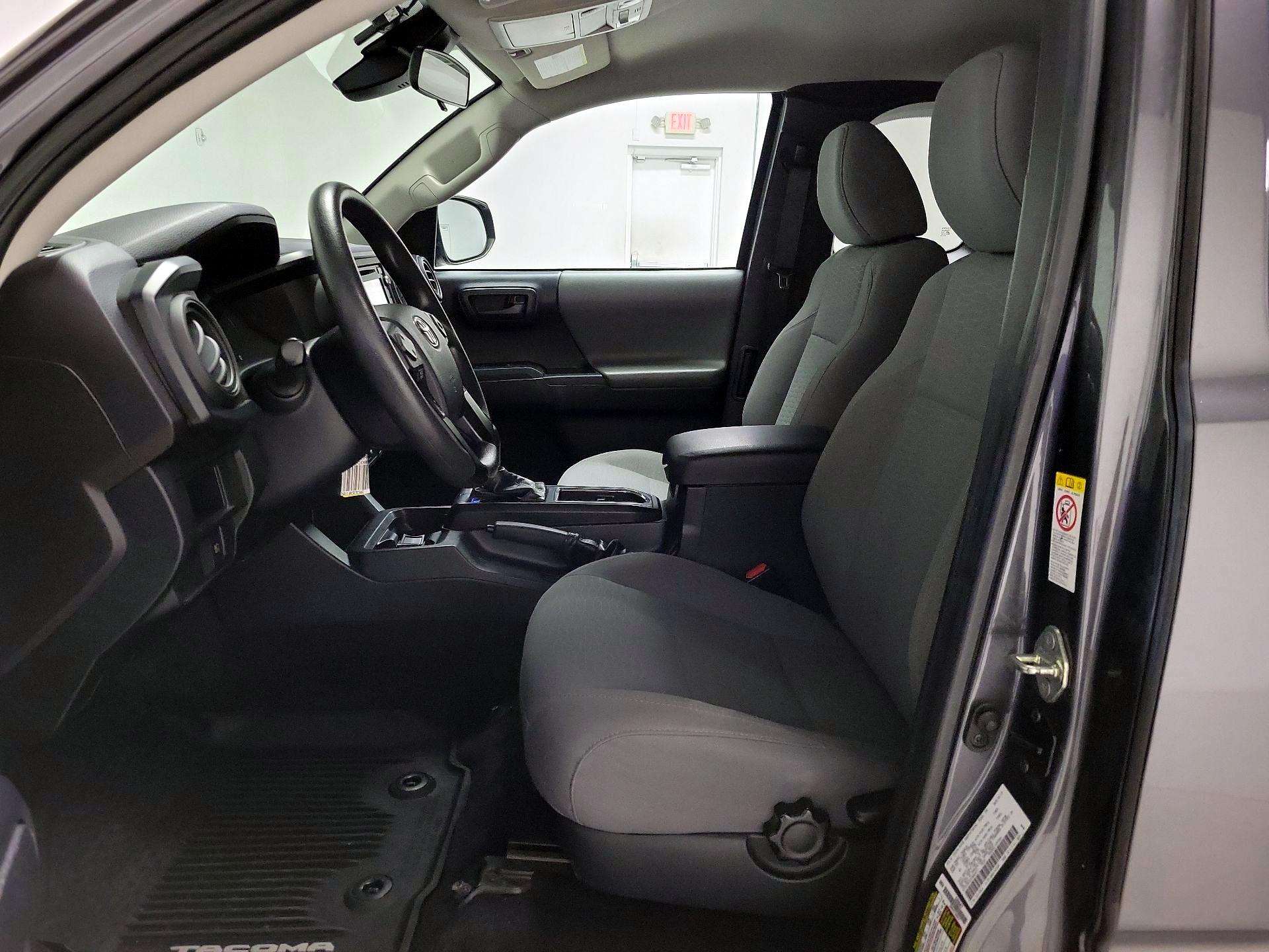 Thumbnail: 2019 Toyota Tacoma - 11