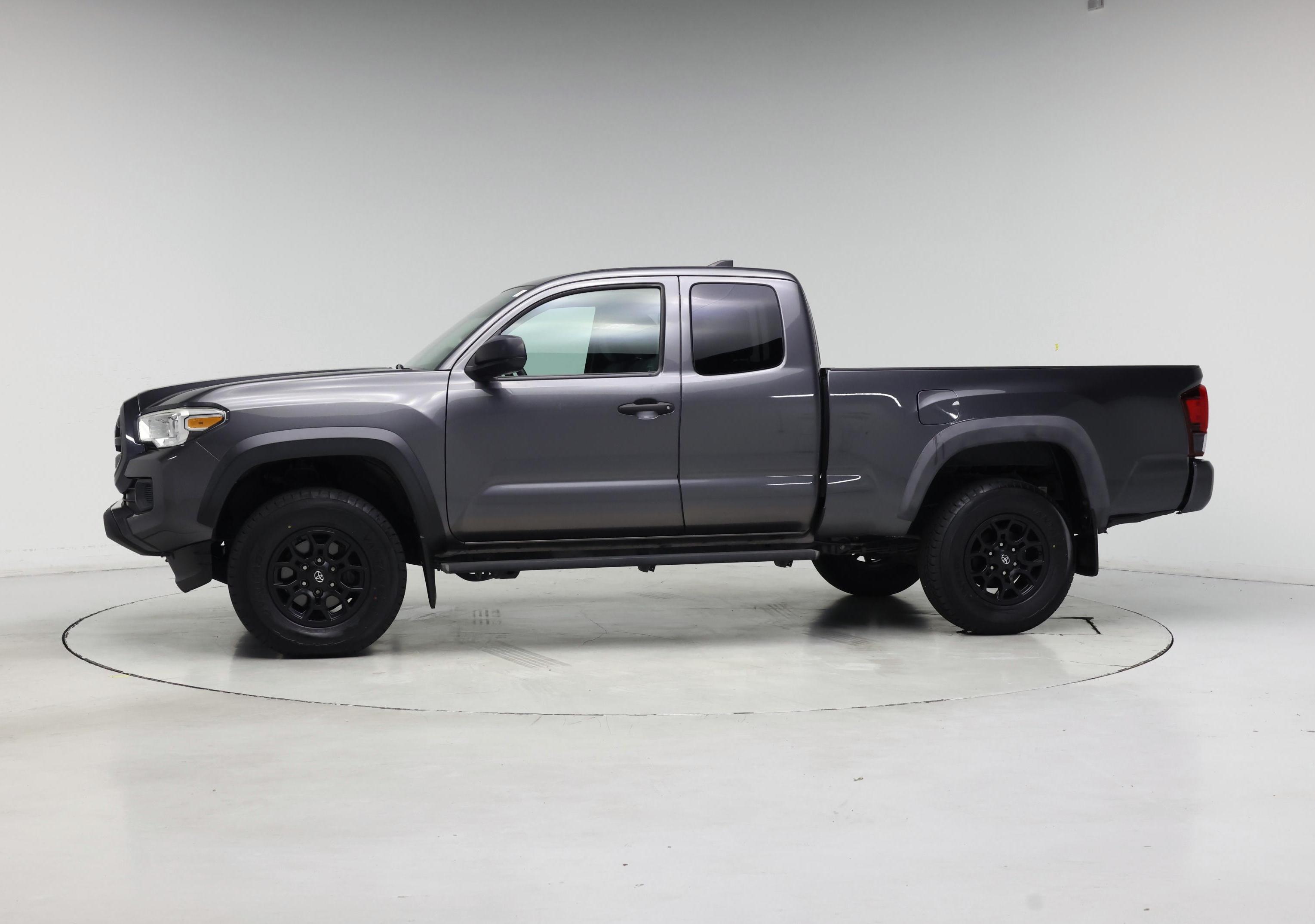Thumbnail: 2019 Toyota Tacoma - 3