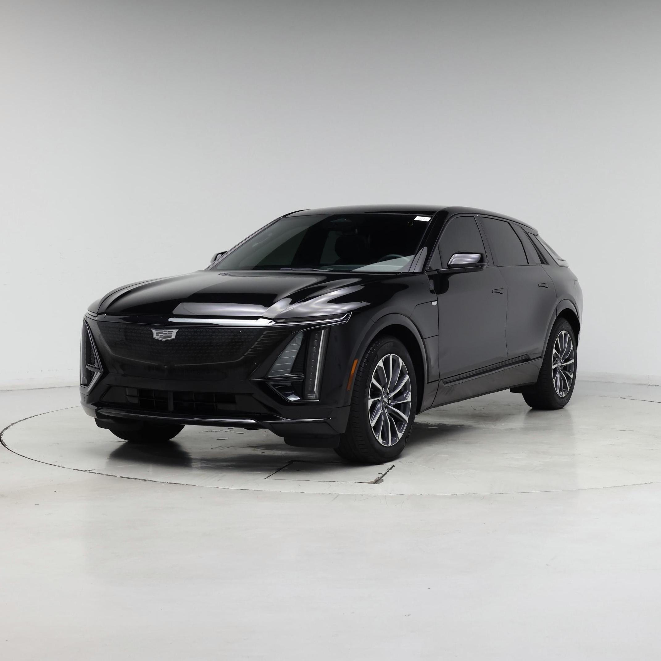 Thumbnail: 2024 Cadillac Lyriq - 4