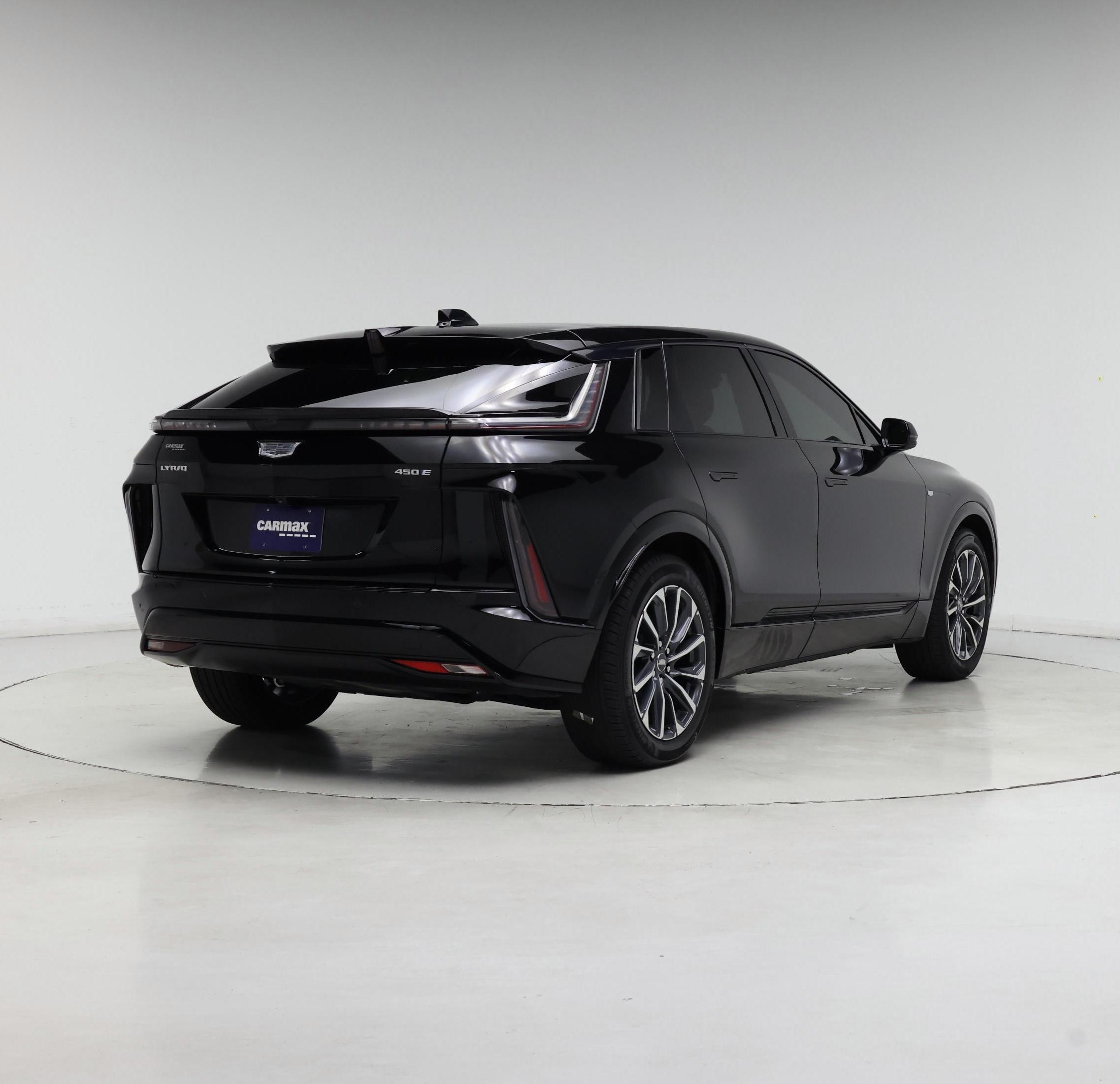 Thumbnail: 2024 Cadillac Lyriq - 8