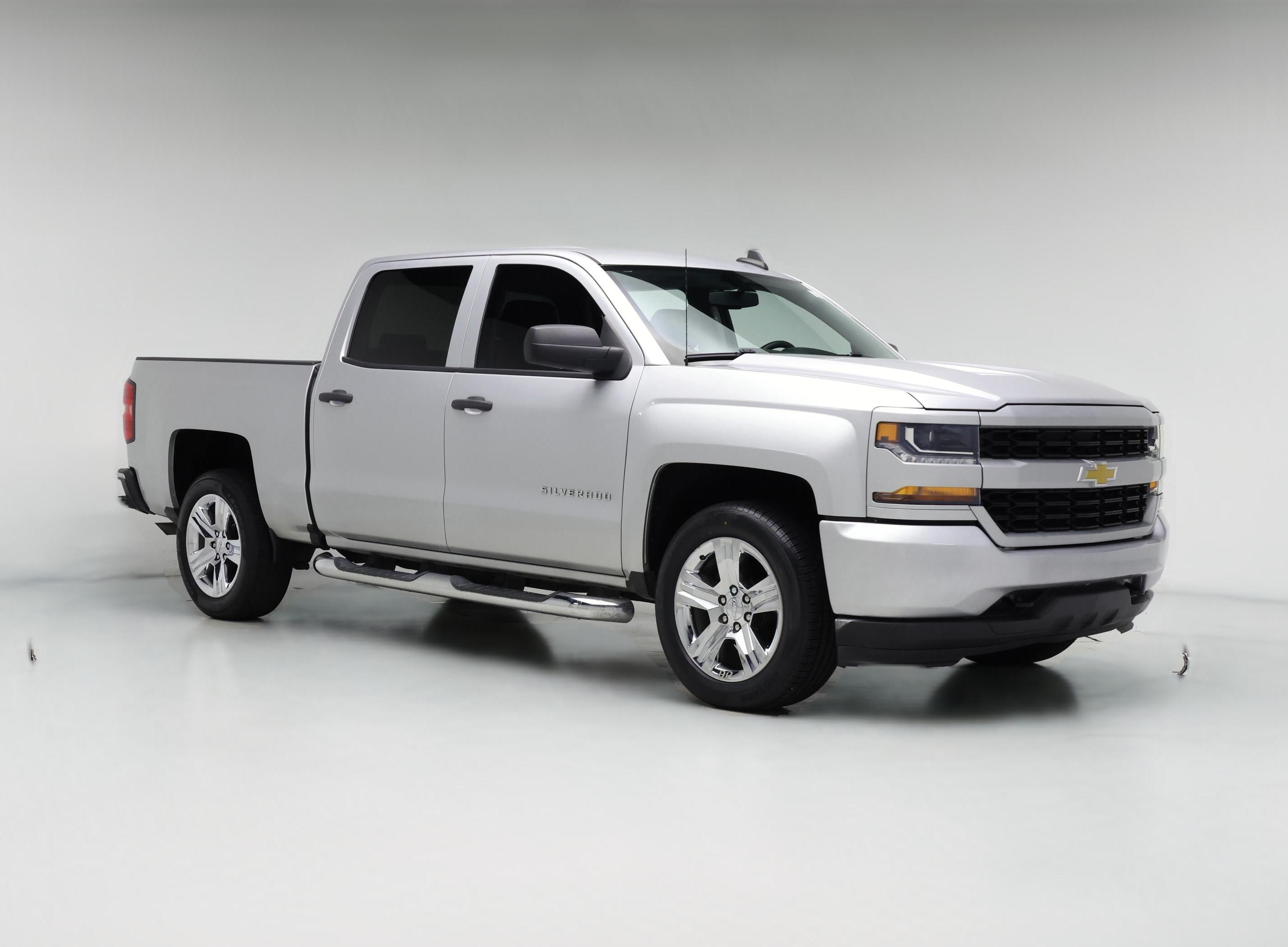 Thumbnail: 2018 Chevrolet Silverado 1500 - 1