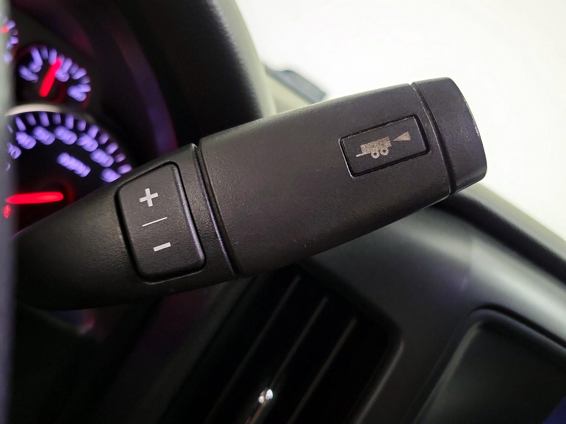 Thumbnail: 2018 Chevrolet Silverado 1500 - 17