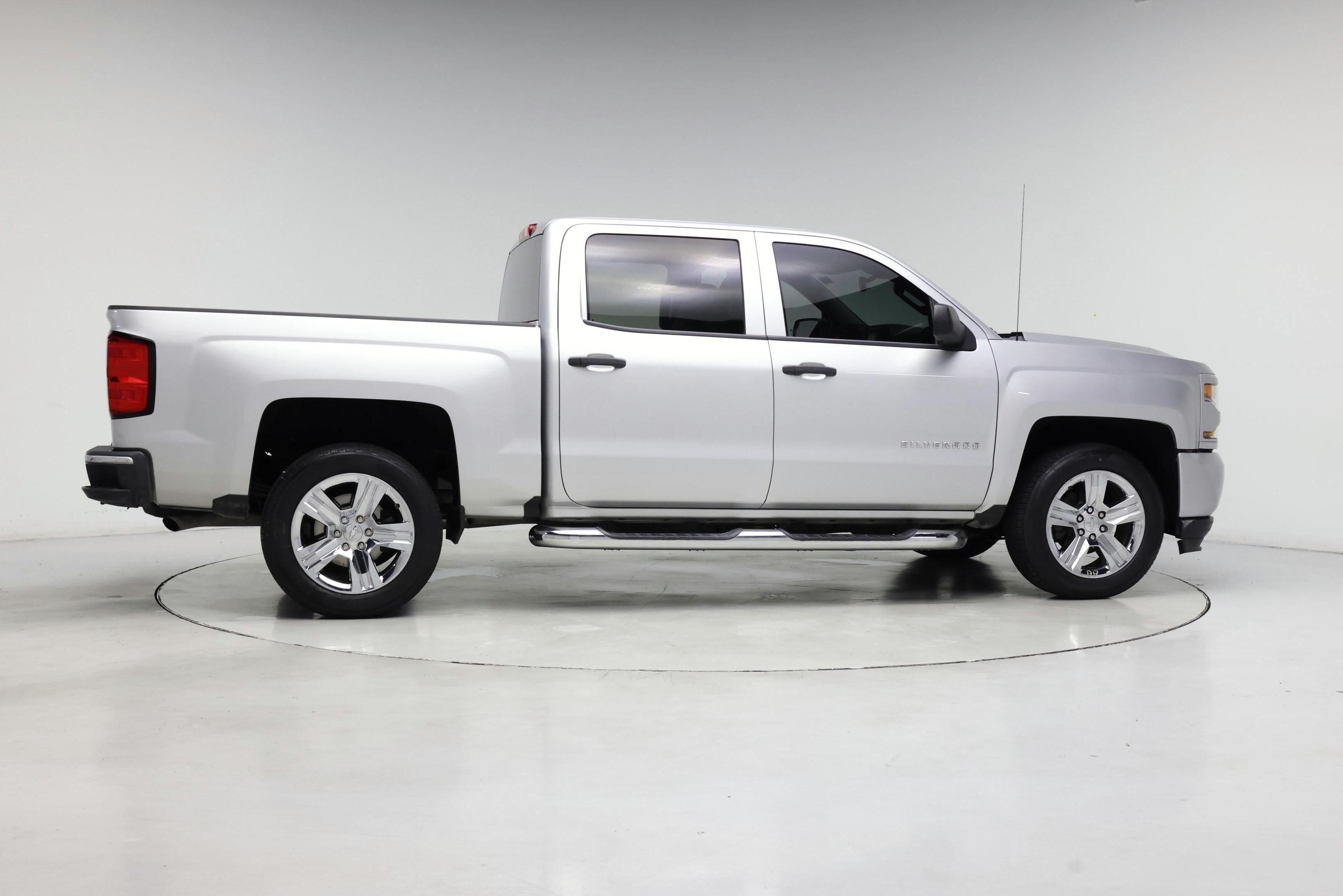 Thumbnail: 2018 Chevrolet Silverado 1500 - 7