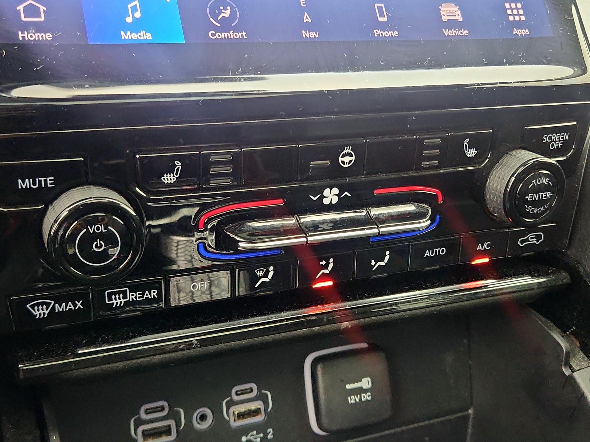 Thumbnail: 2023 Jeep Grand Cherokee L - 17