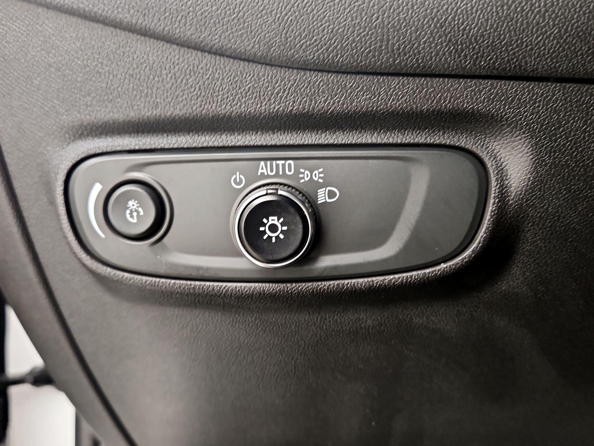 Thumbnail: 2024 Chevrolet Equinox - 13