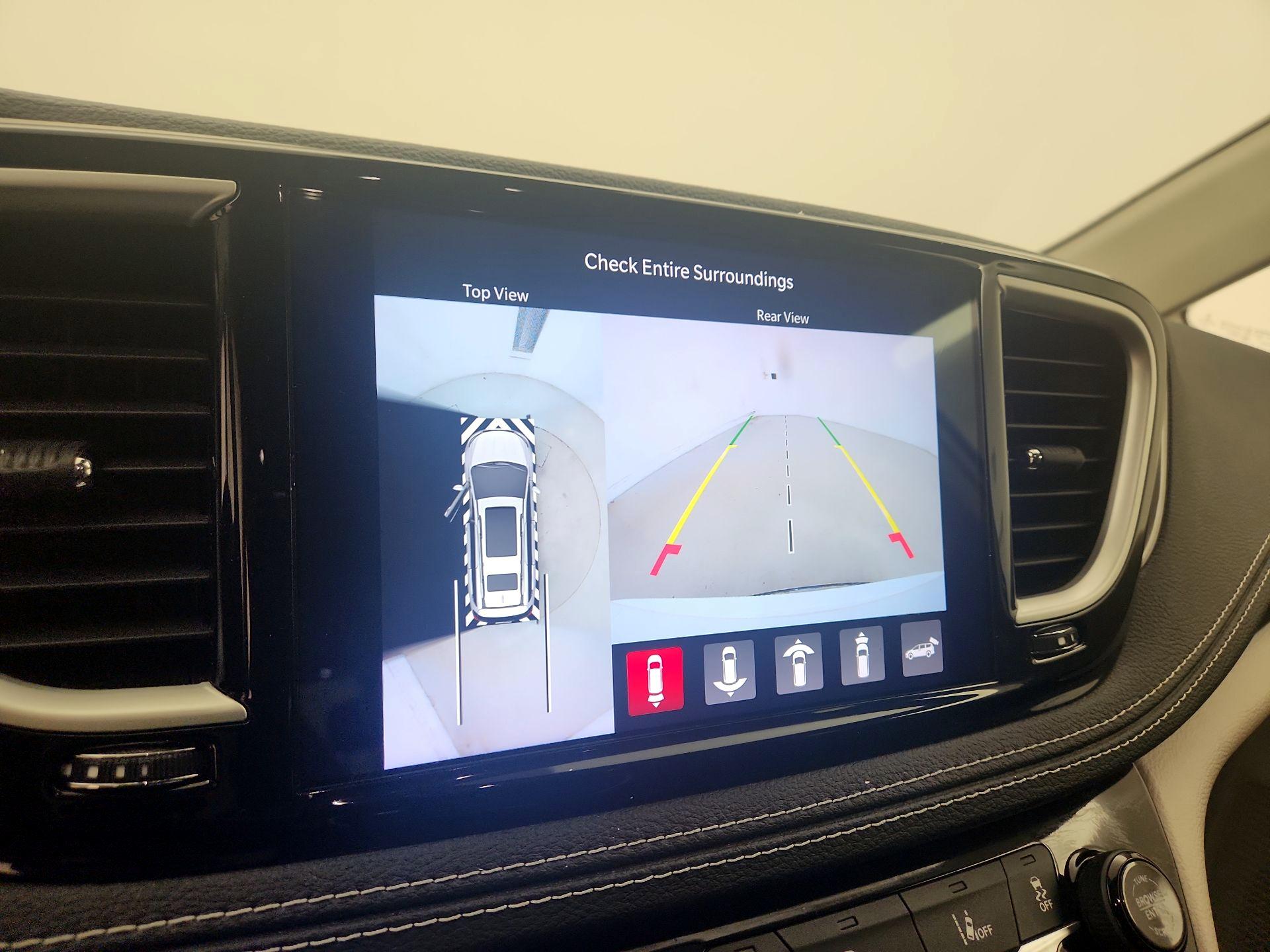 Thumbnail: 2022 Chrysler Pacifica - 15