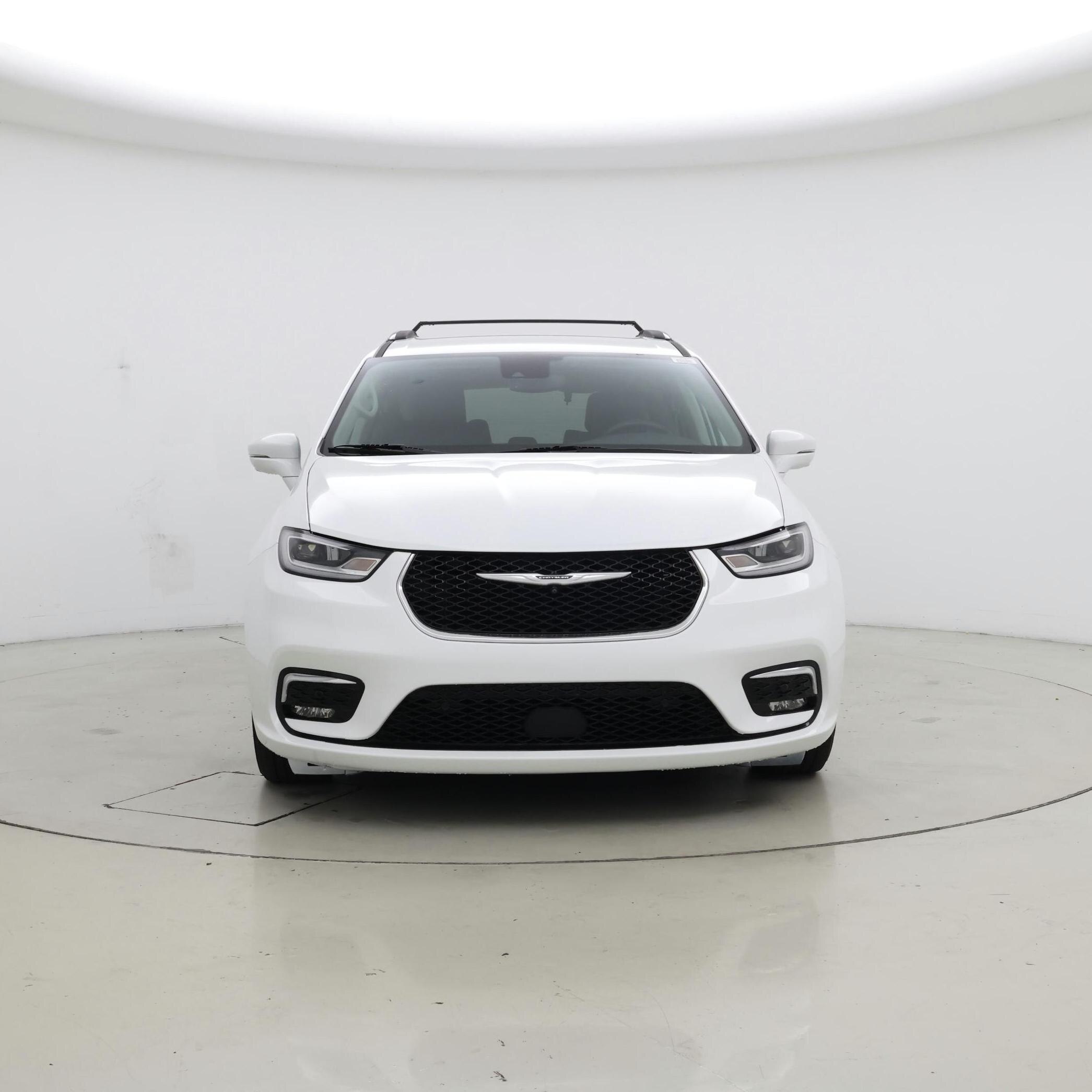 Thumbnail: 2022 Chrysler Pacifica - 5