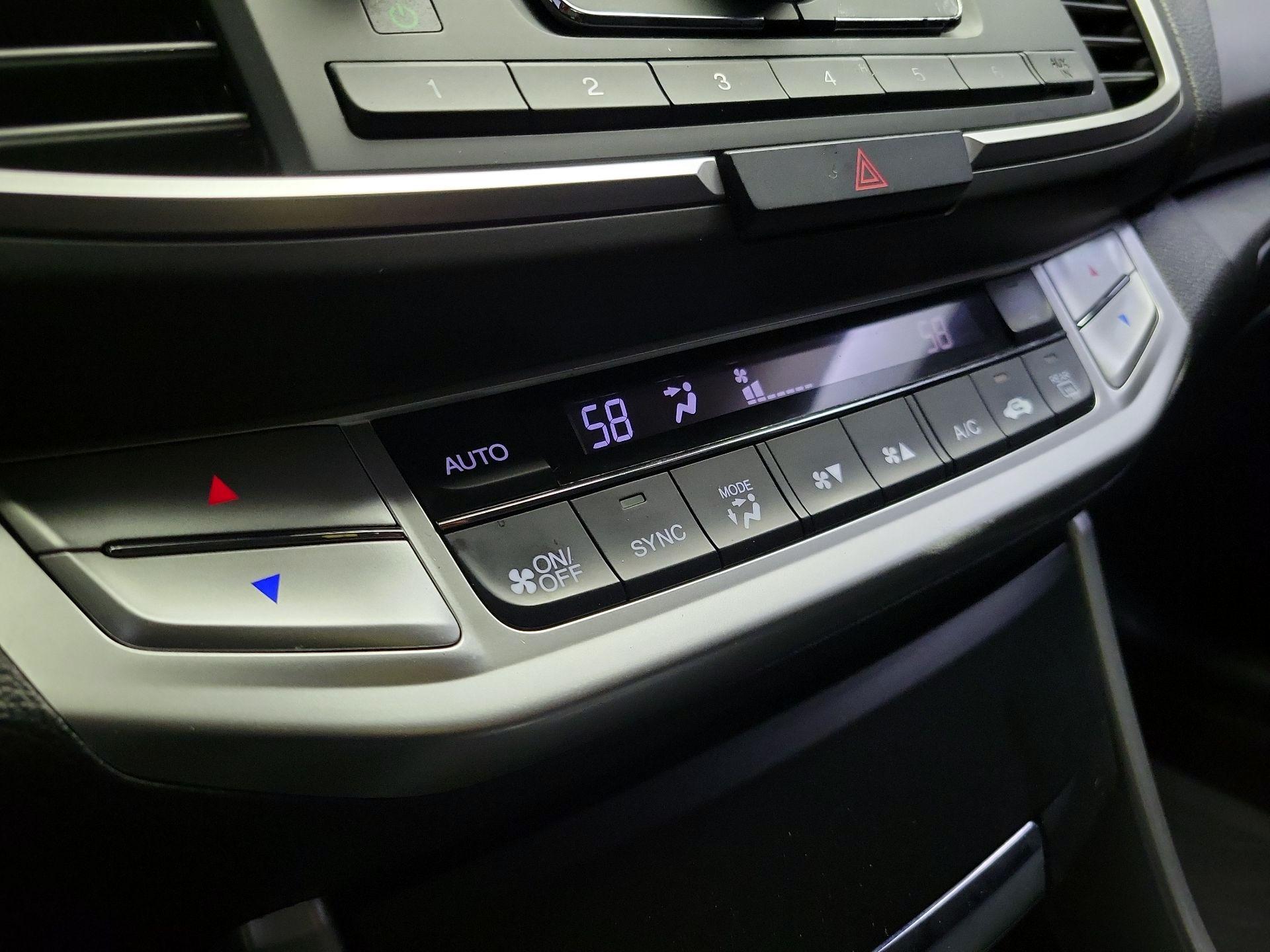 Thumbnail: 2015 Honda Accord - 16