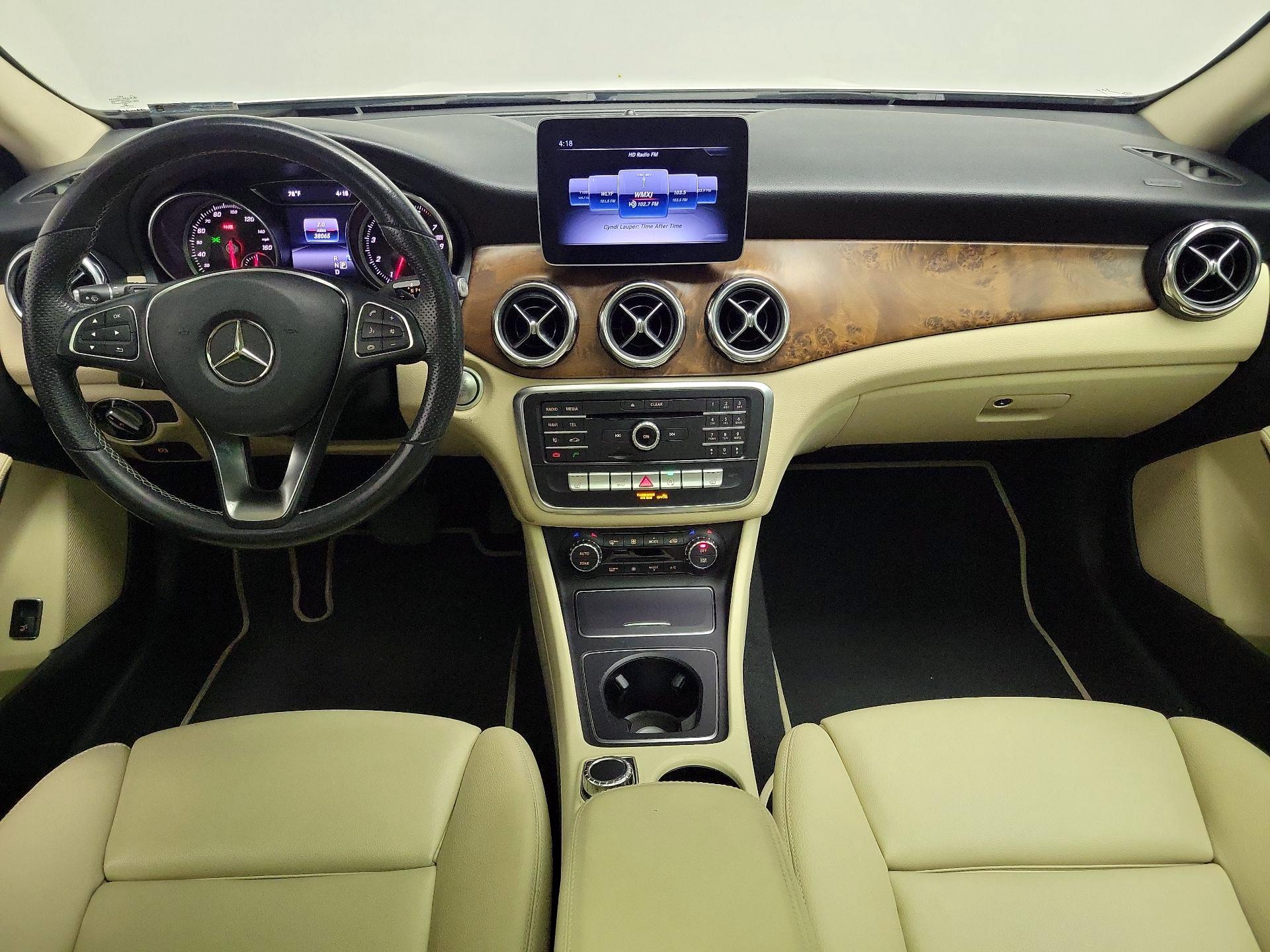 Thumbnail: 2019 Mercedes-Benz GLA - 9