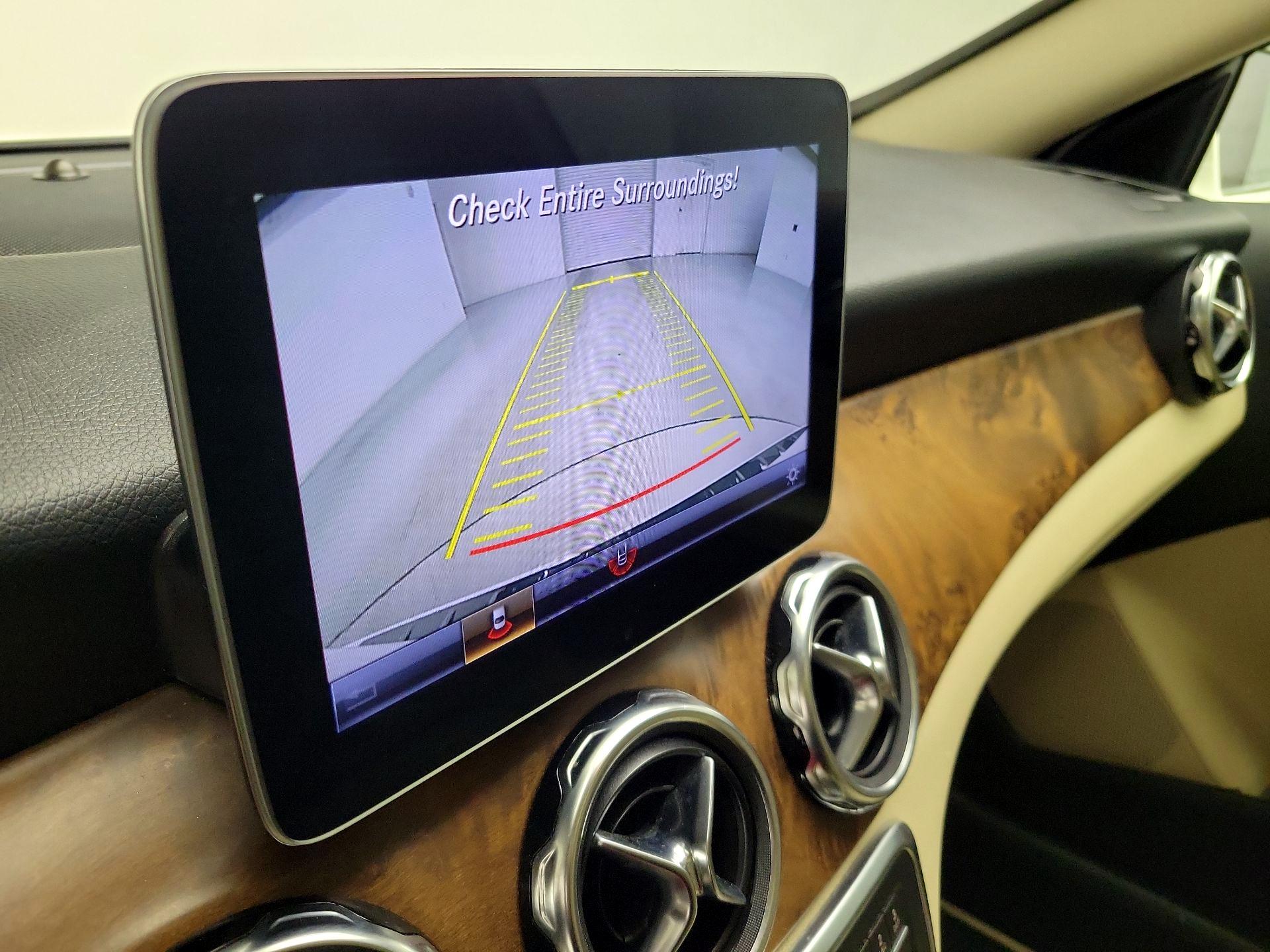 Thumbnail: 2019 Mercedes-Benz GLA - 14