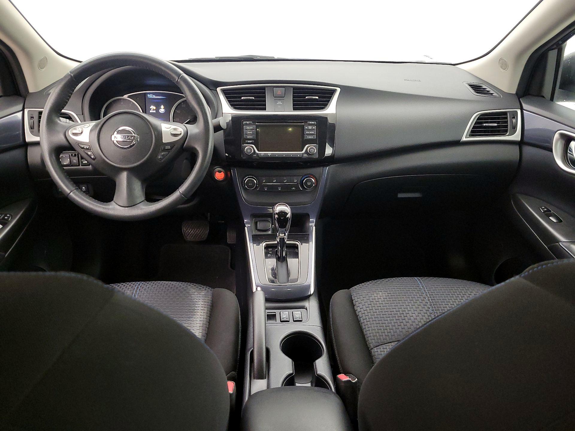 Thumbnail: 2017 Nissan Sentra - 9