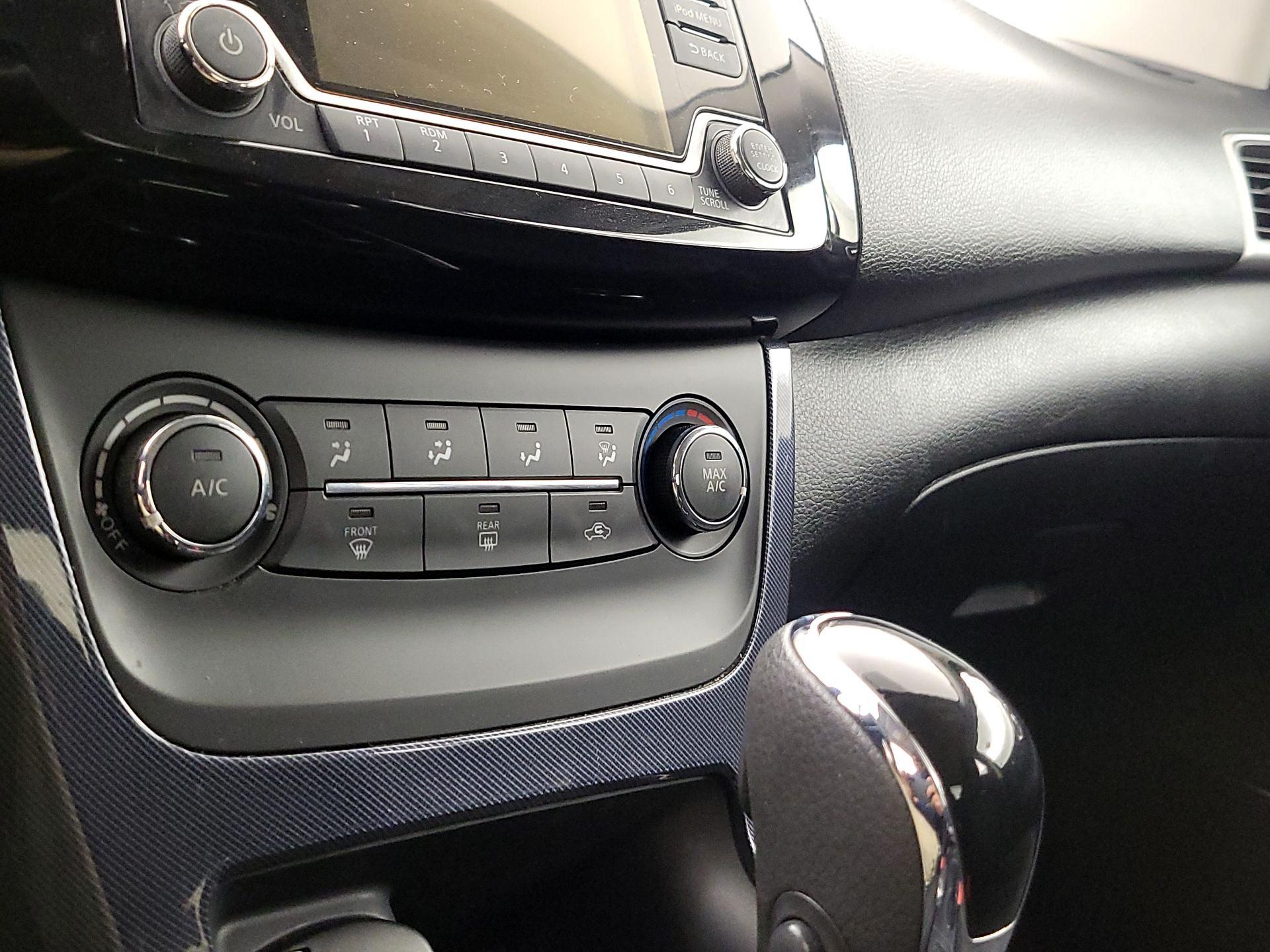 Thumbnail: 2017 Nissan Sentra - 16