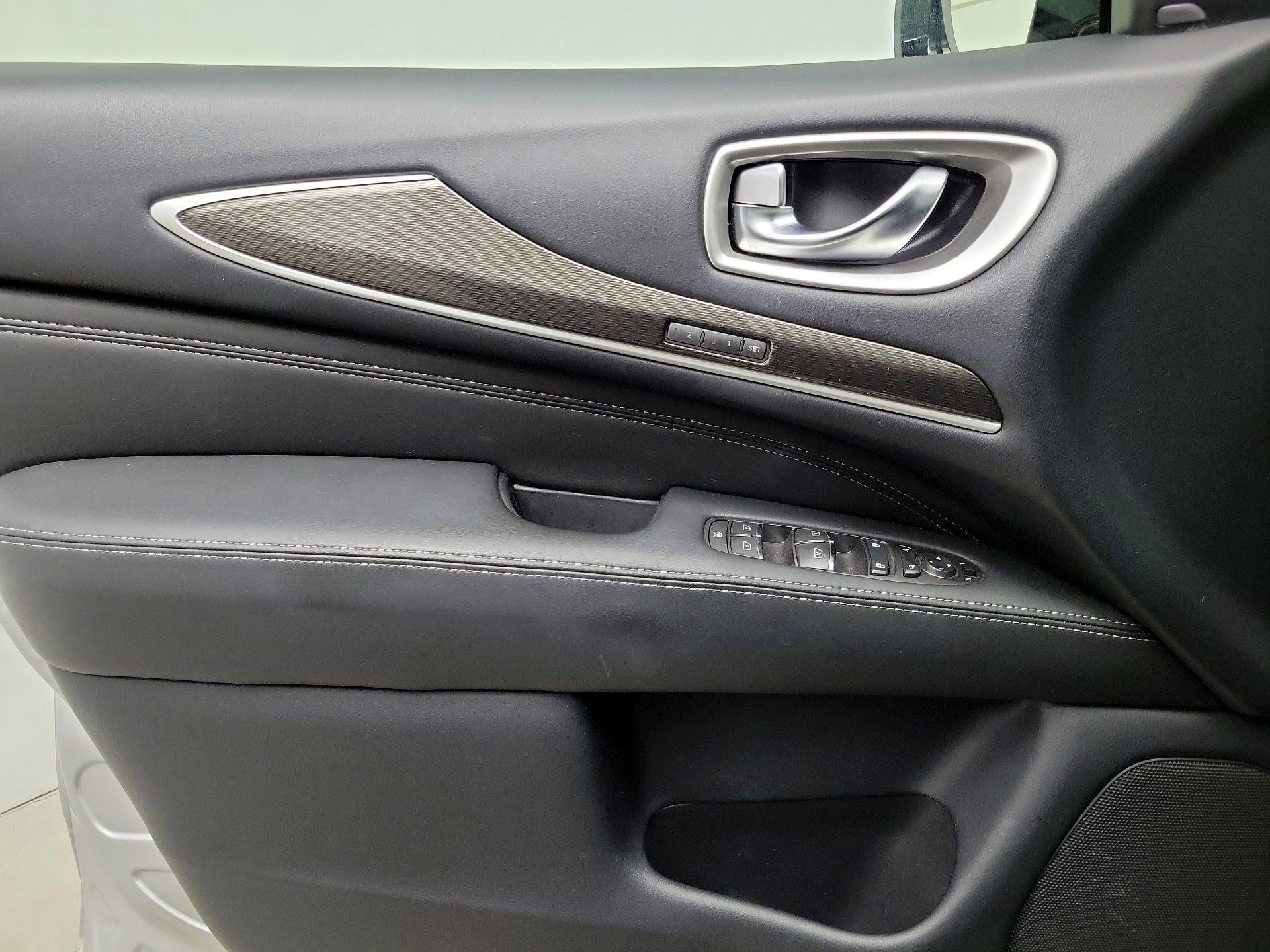 Thumbnail: 2019 INFINITI QX60 - 12