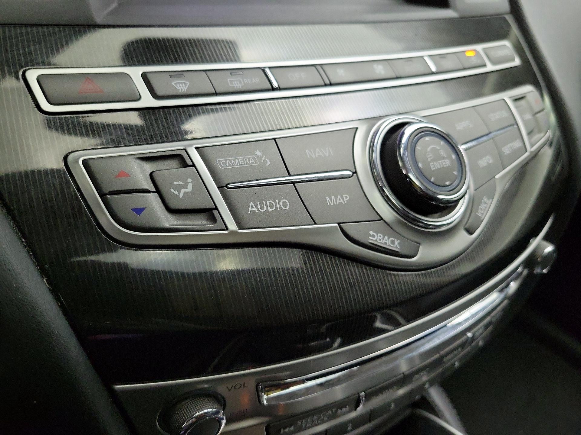 Thumbnail: 2019 INFINITI QX60 - 17