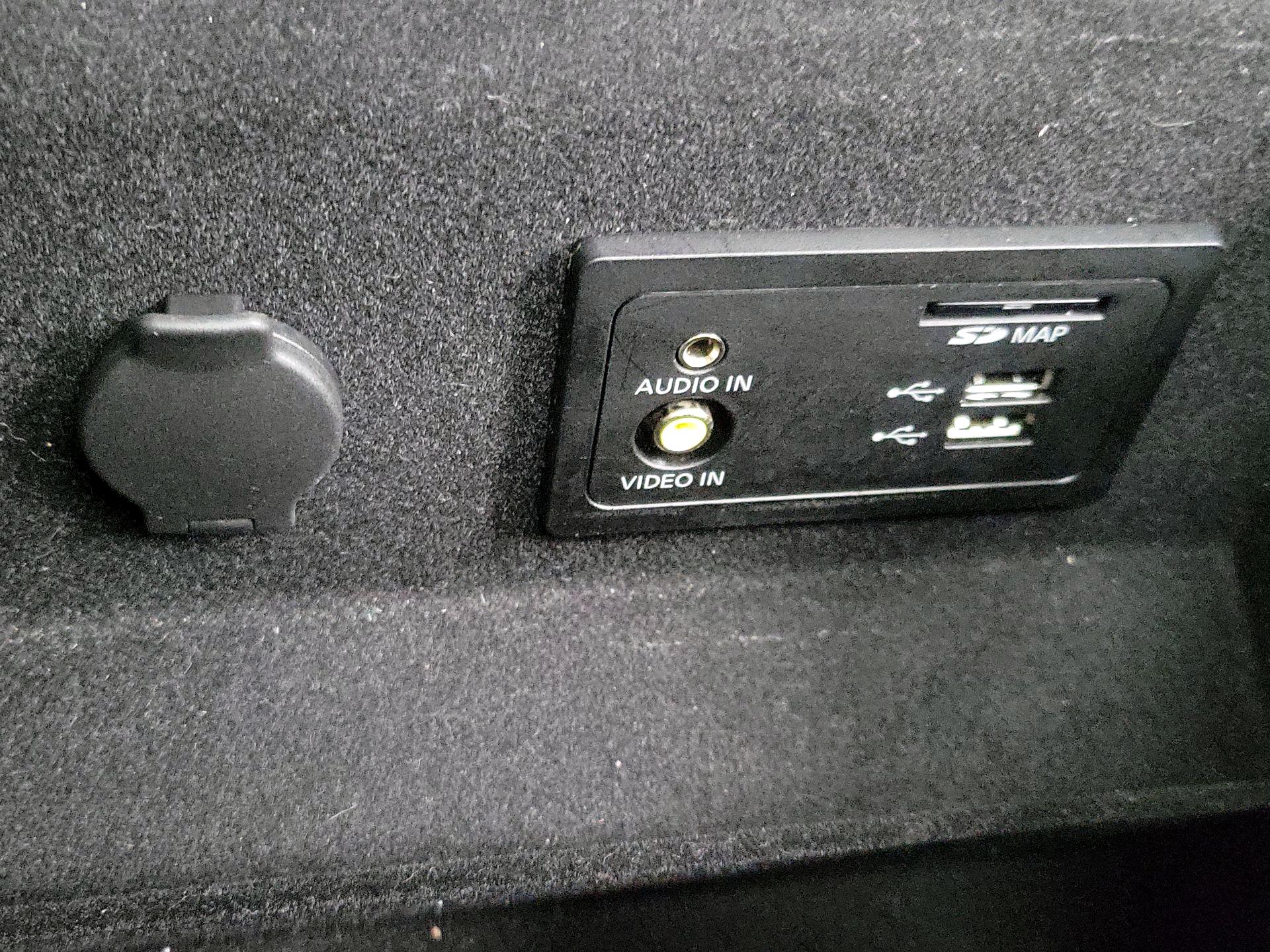 Thumbnail: 2019 INFINITI QX60 - 19