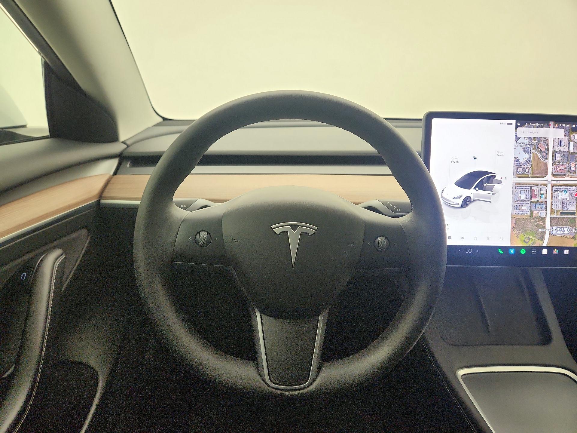 Thumbnail: 2023 Tesla Model 3 - 10