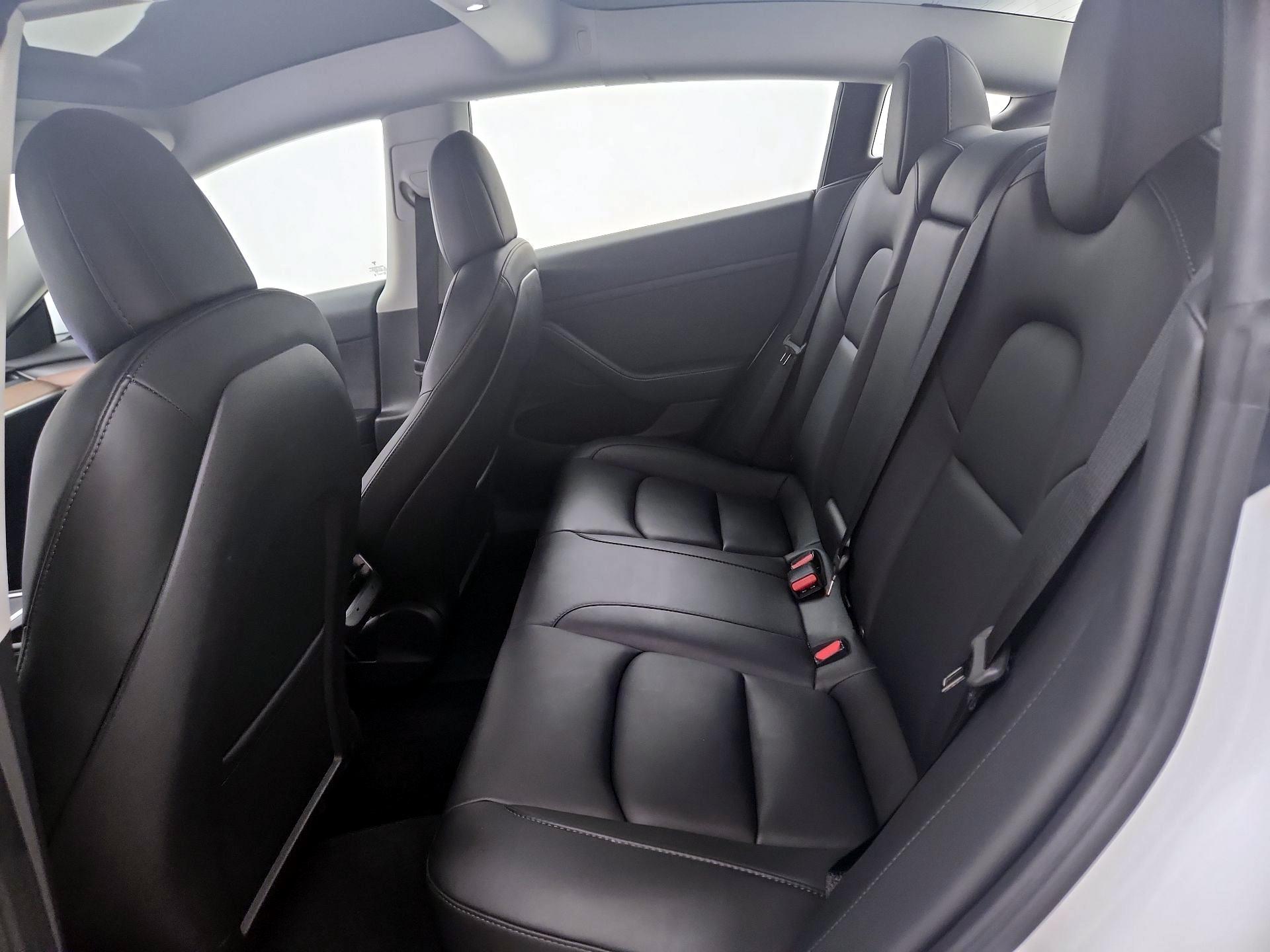 Thumbnail: 2023 Tesla Model 3 - 19