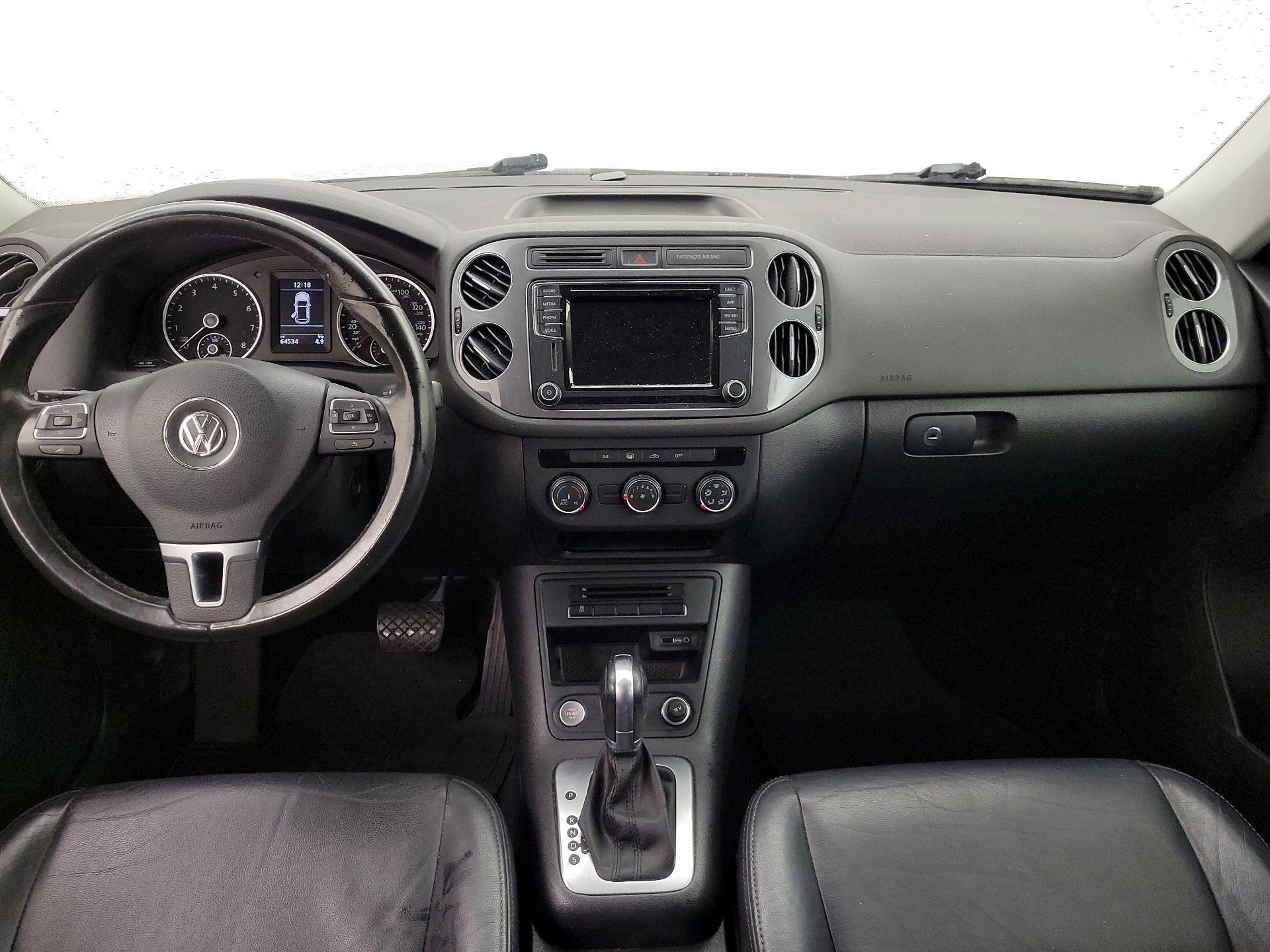 Thumbnail: 2017 Volkswagen Tiguan - 9