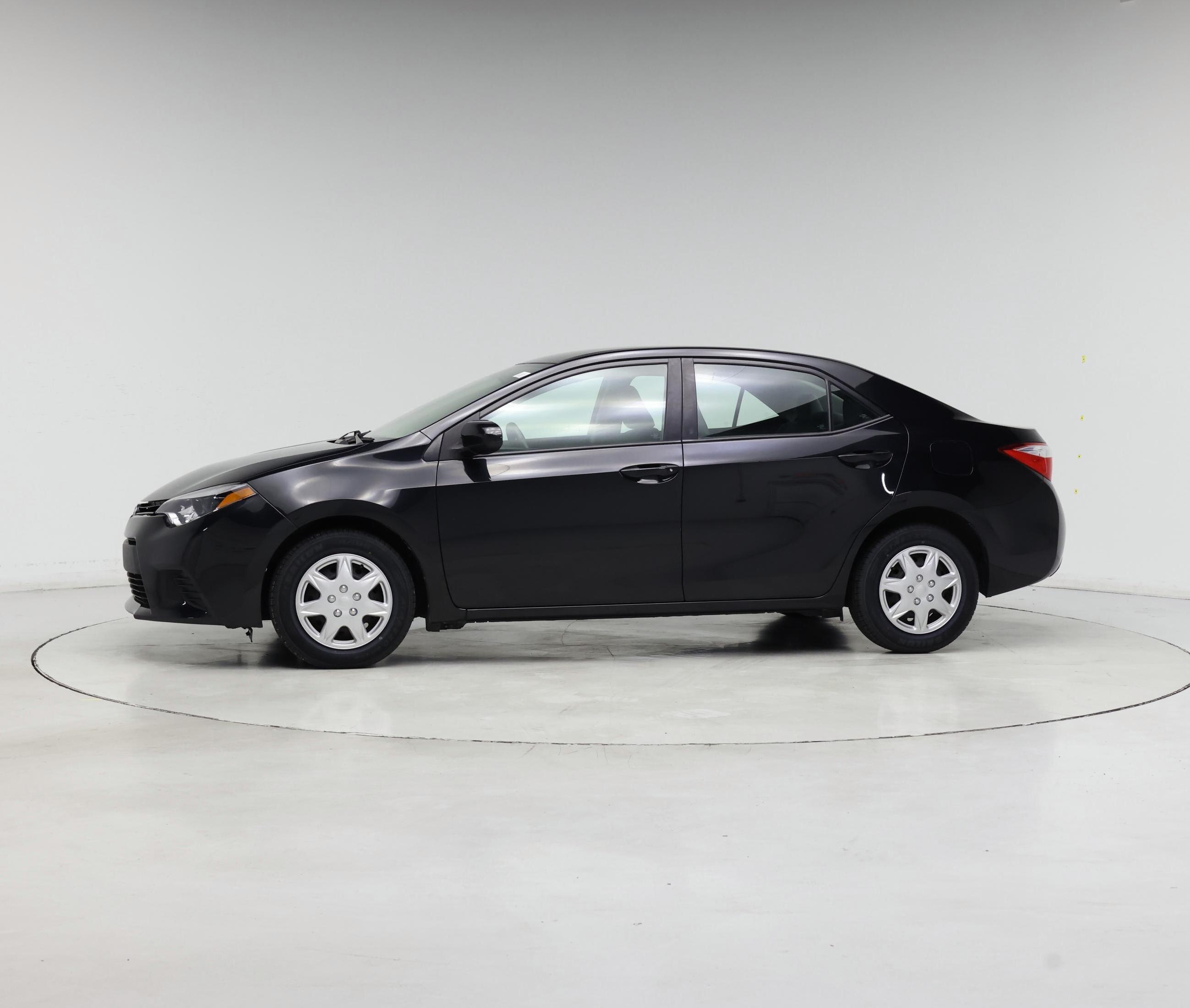 Thumbnail: 2016 Toyota Corolla - 3