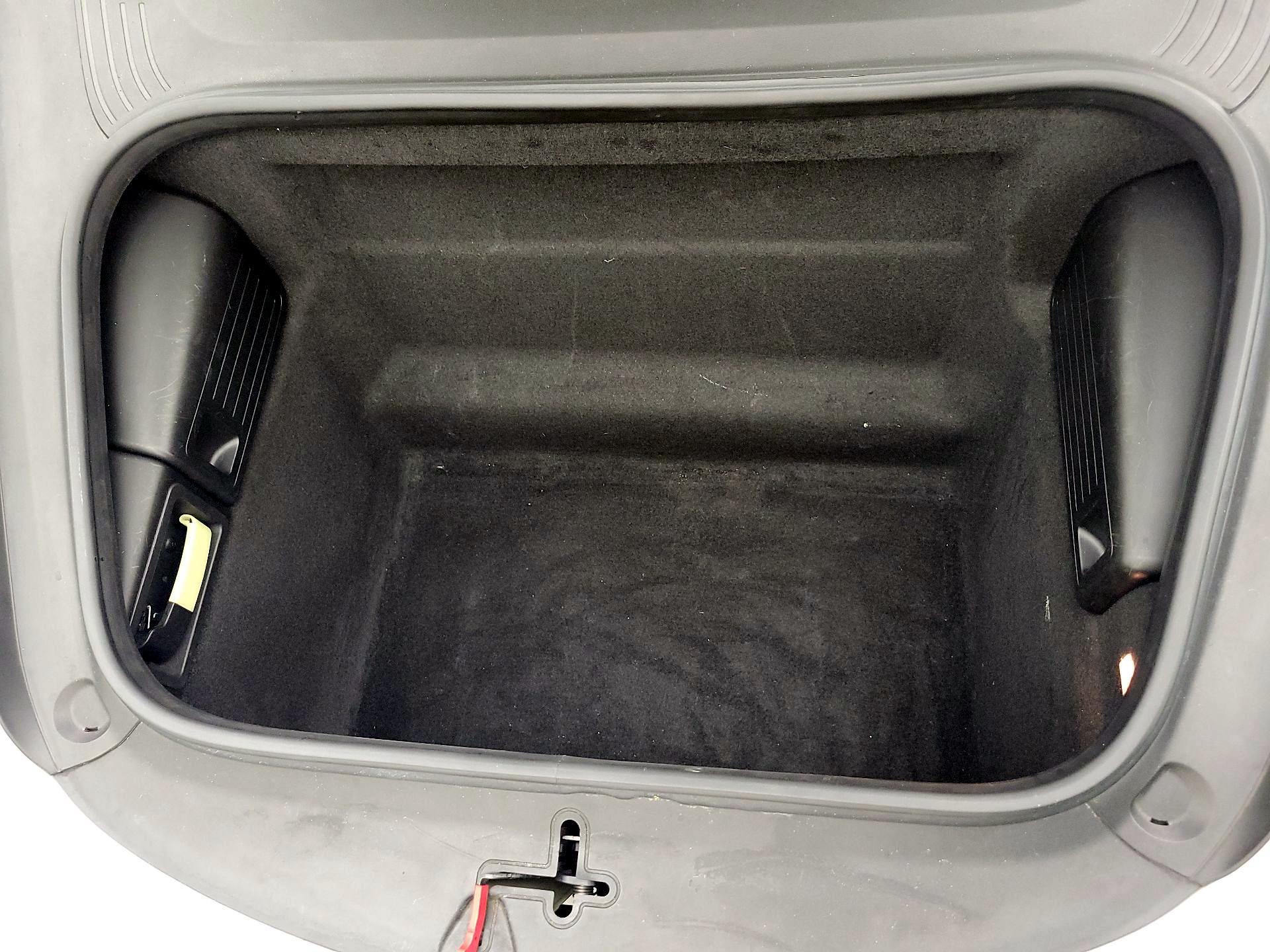 Thumbnail: 2017 Porsche 911 - 19