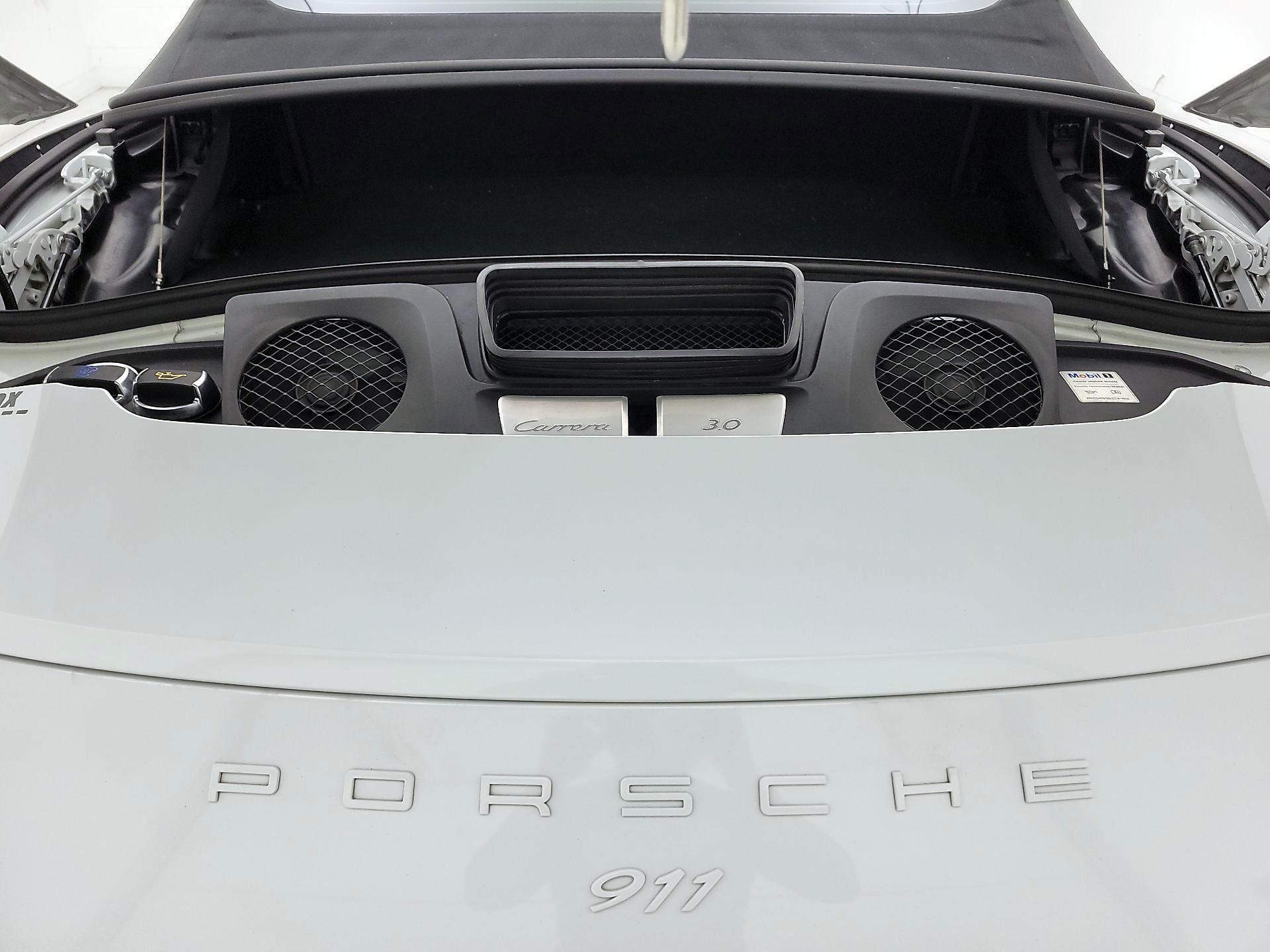 Thumbnail: 2017 Porsche 911 - 20