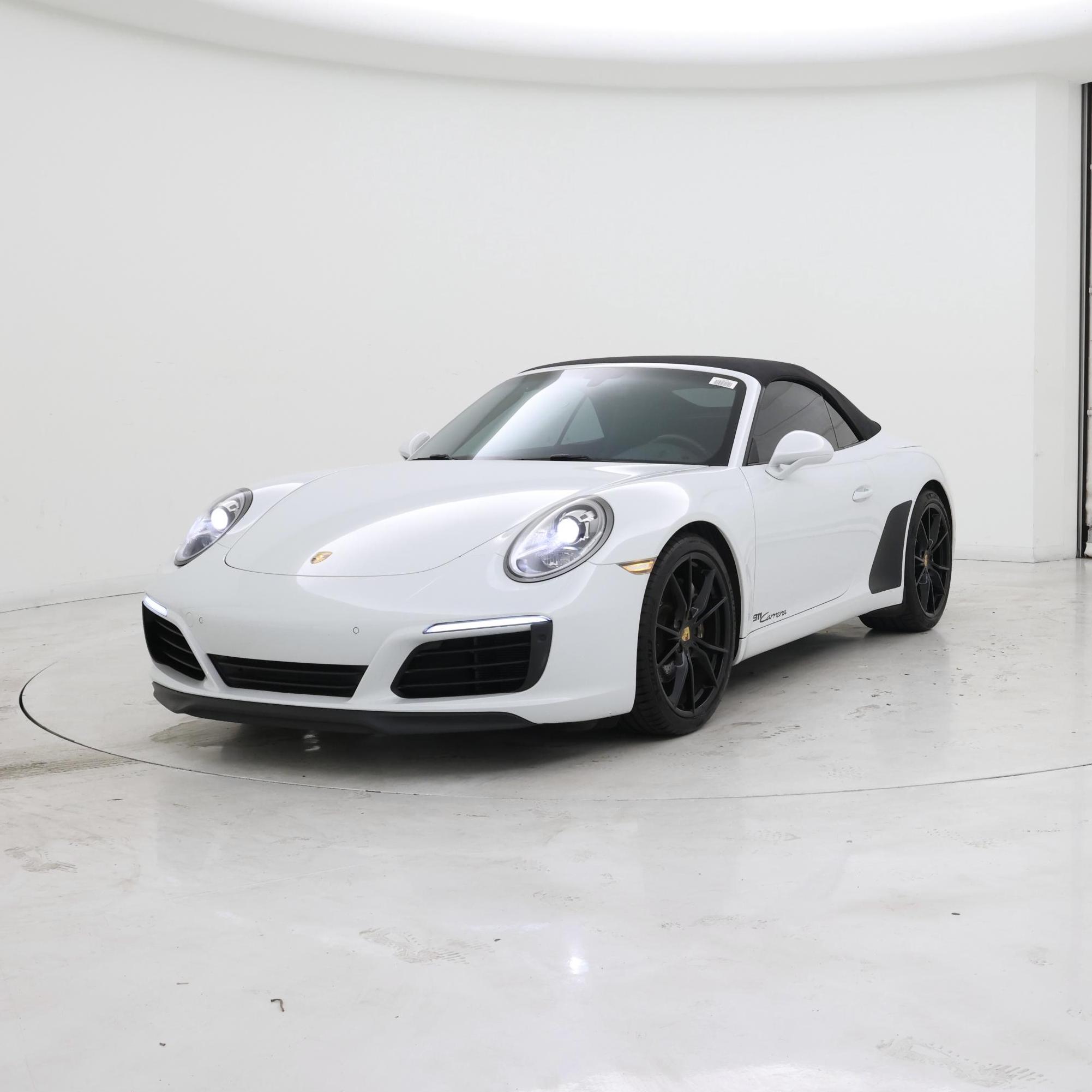 Thumbnail: 2017 Porsche 911 - 4