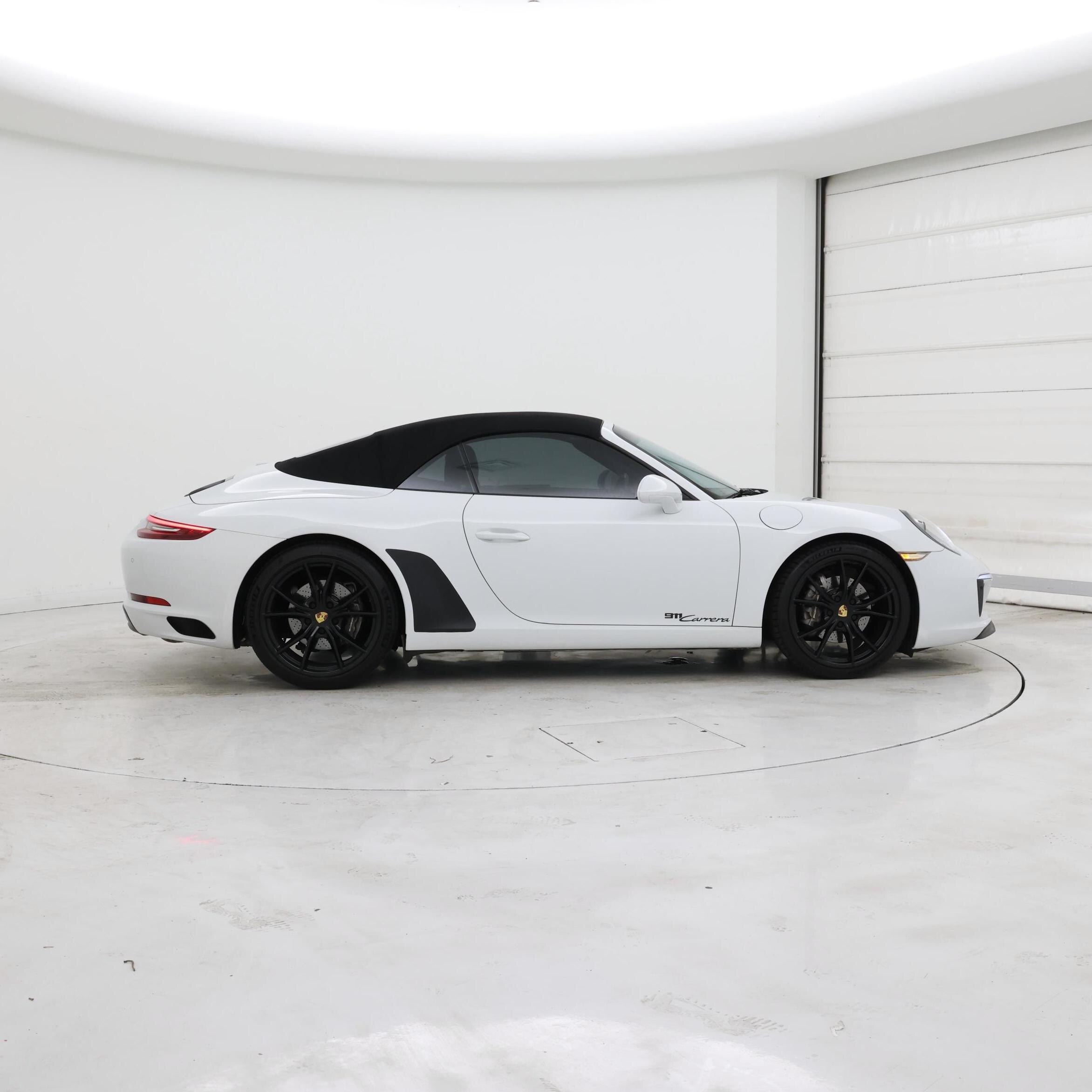 Thumbnail: 2017 Porsche 911 - 7