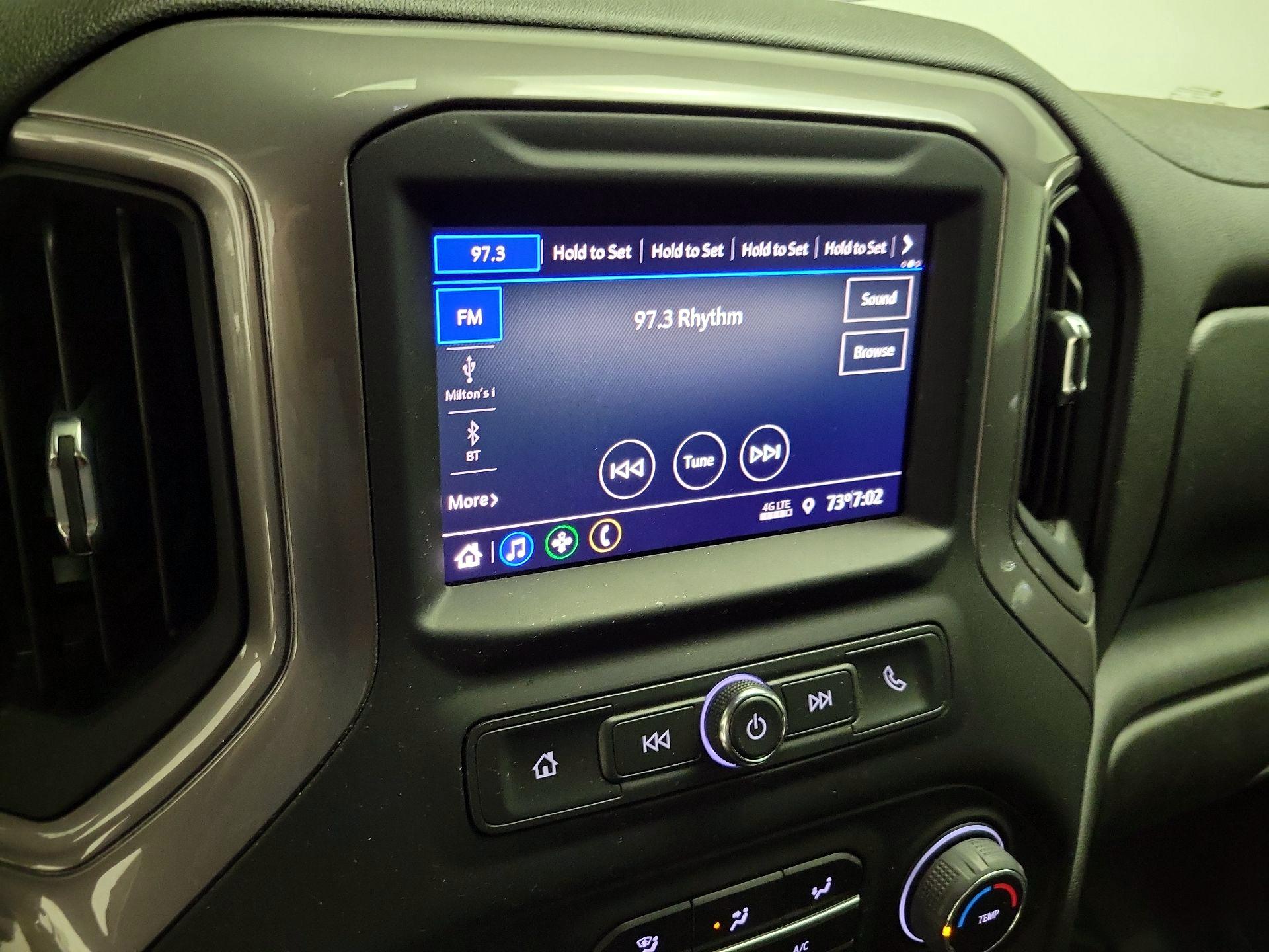 Thumbnail: 2022 Chevrolet Silverado 1500 - 16