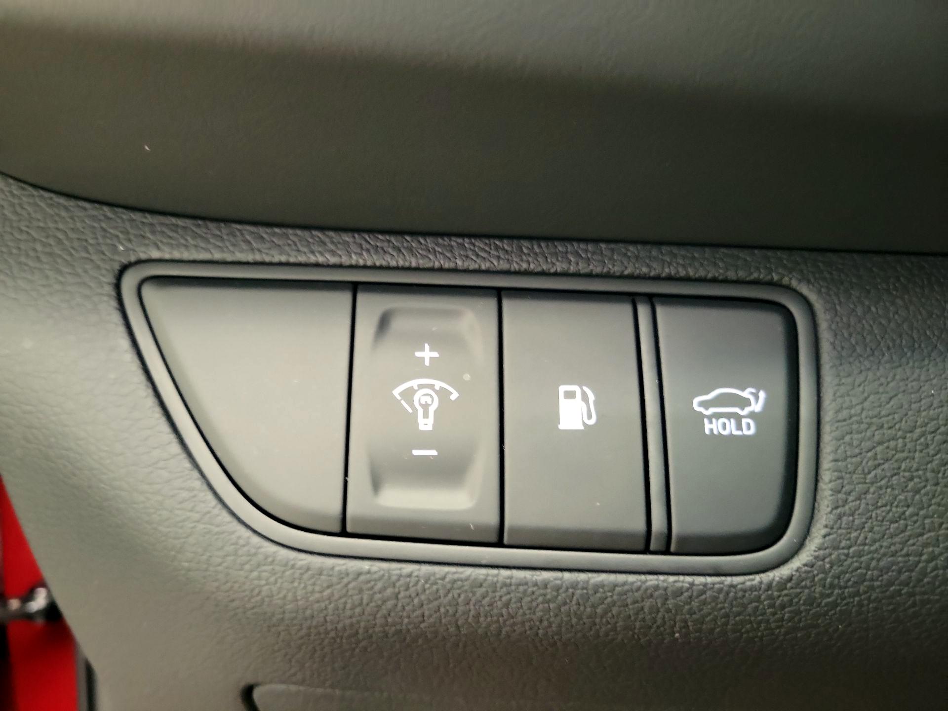 Thumbnail: 2023 Genesis G70 - 13