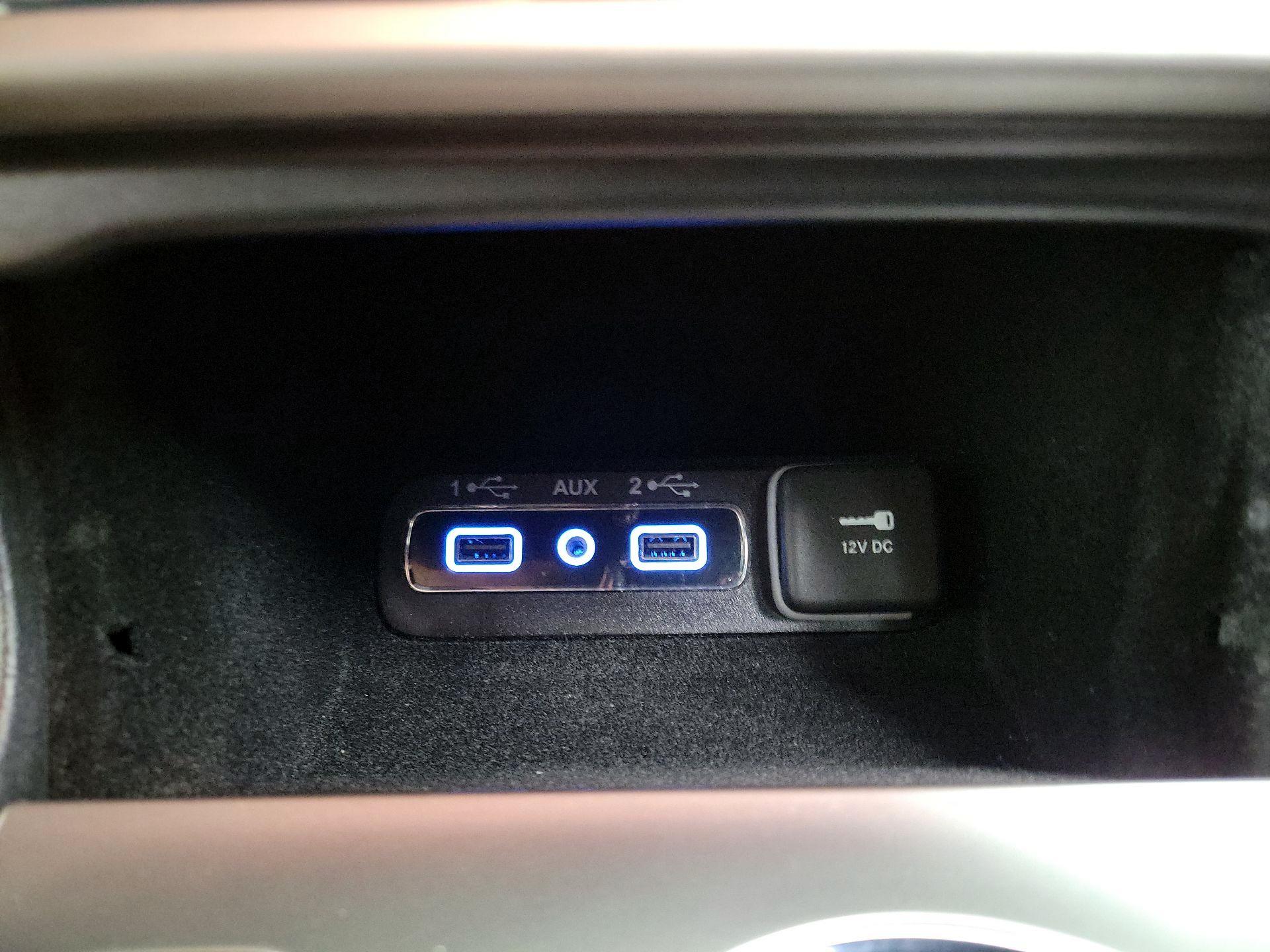 Thumbnail: 2022 Jeep Grand Cherokee - 19